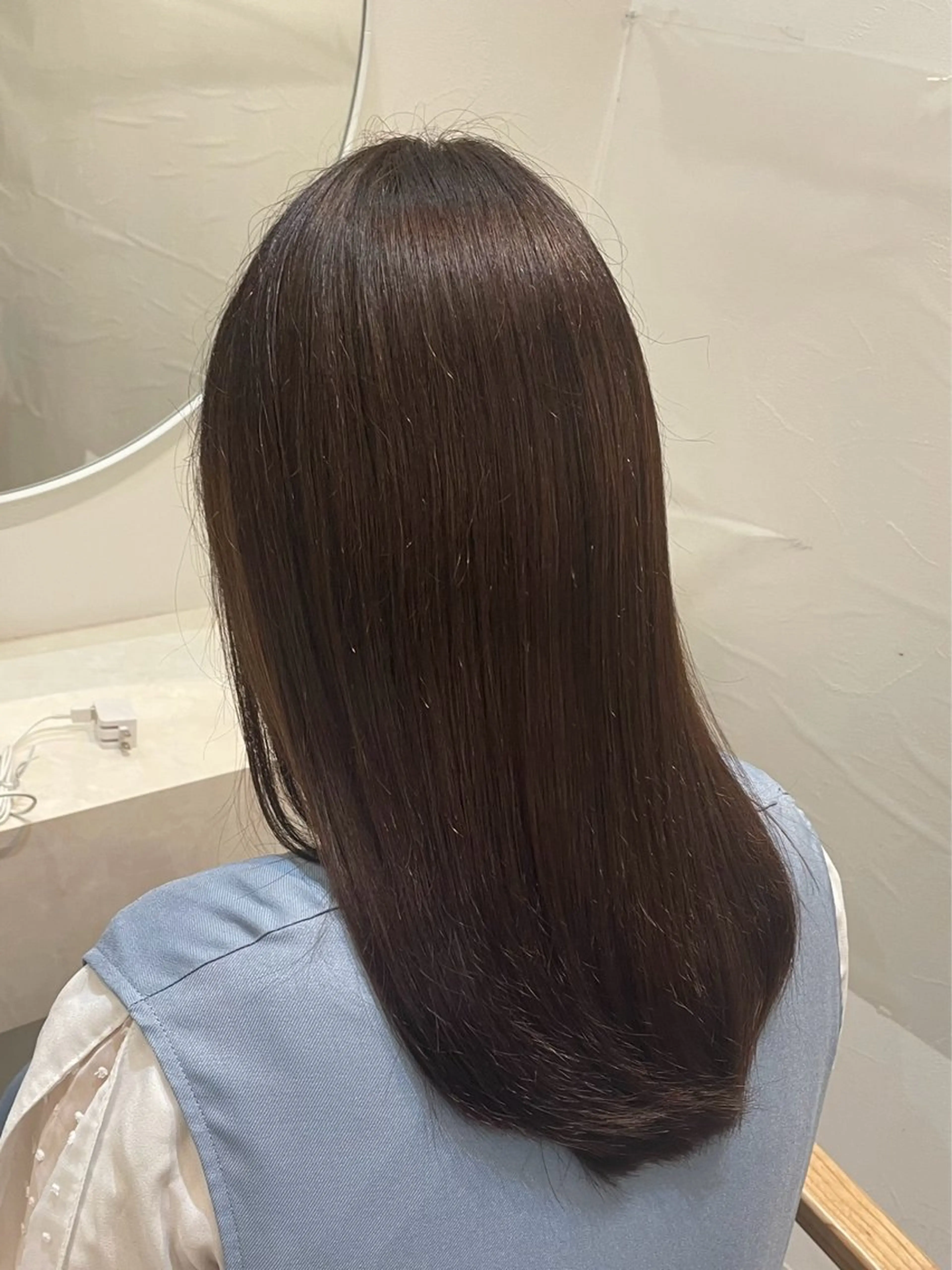 セミロング ヘアカラー NANA☀️ Lovisのヘアスタイル