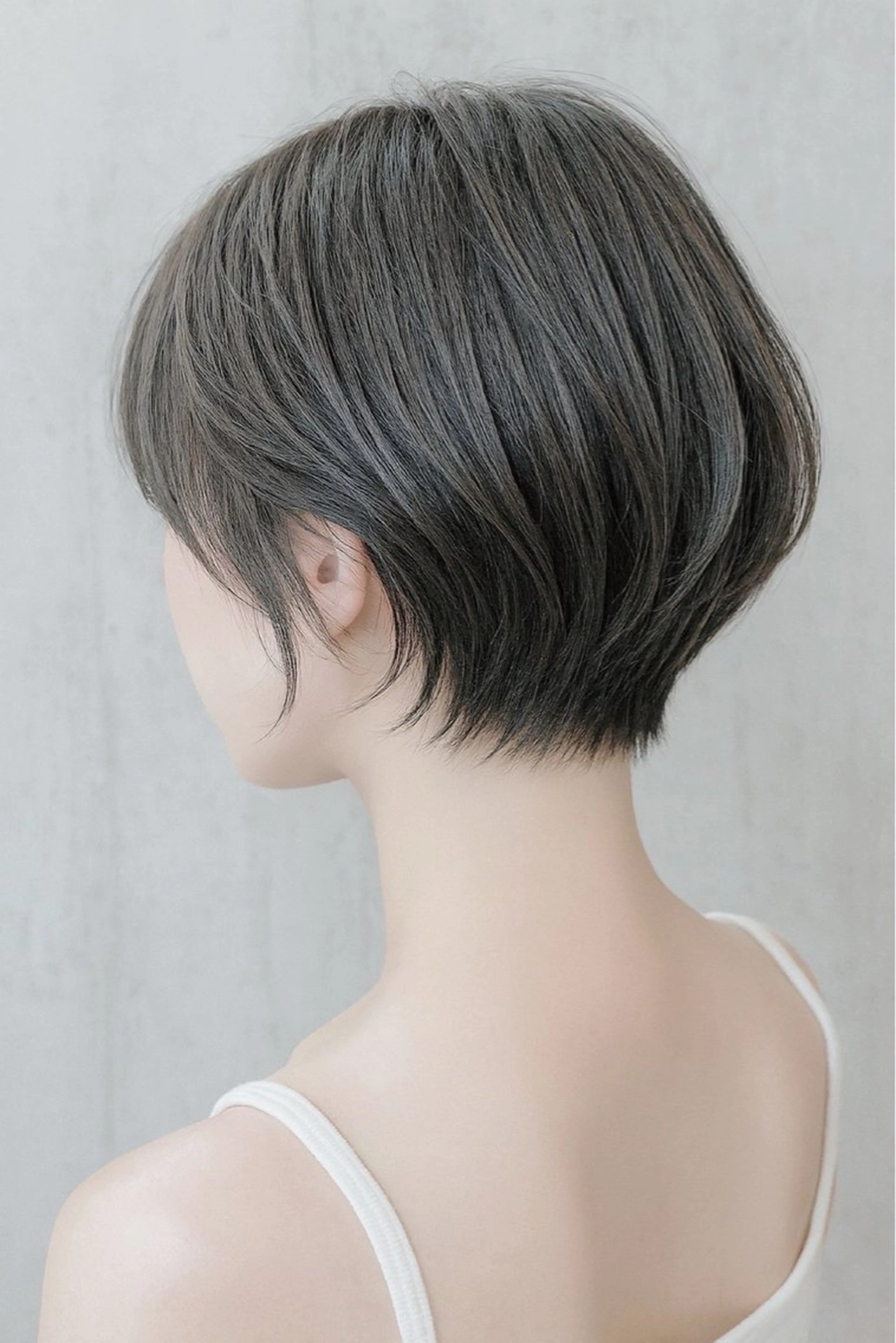ショート カット Pia Yakuin所属・岩佐 柚太のヘアスタイル