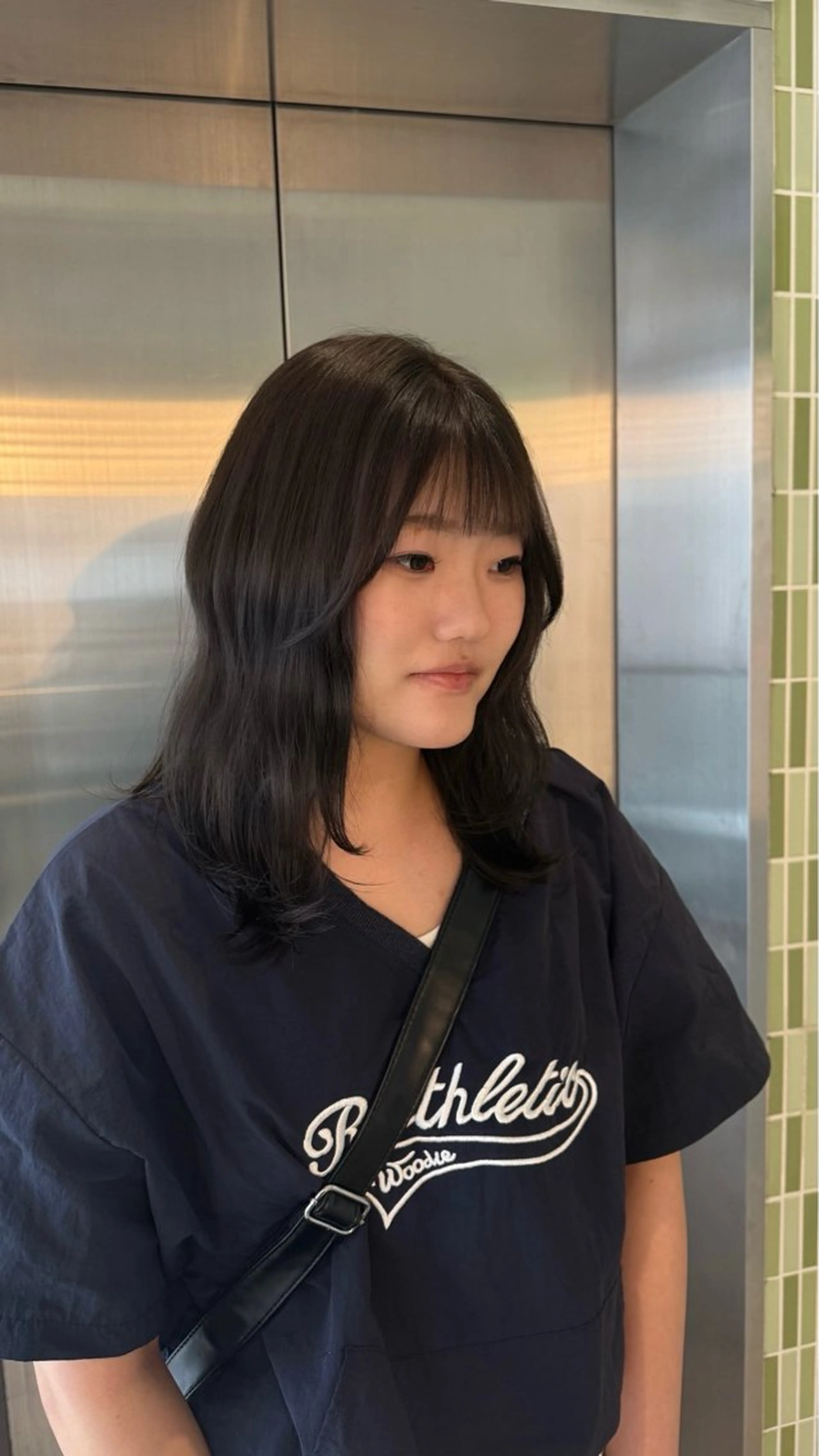 ミディアム カット ヘアカラー トリートメント RUKA🩰透明感 寒色カラー/レイヤーのヘアスタイル