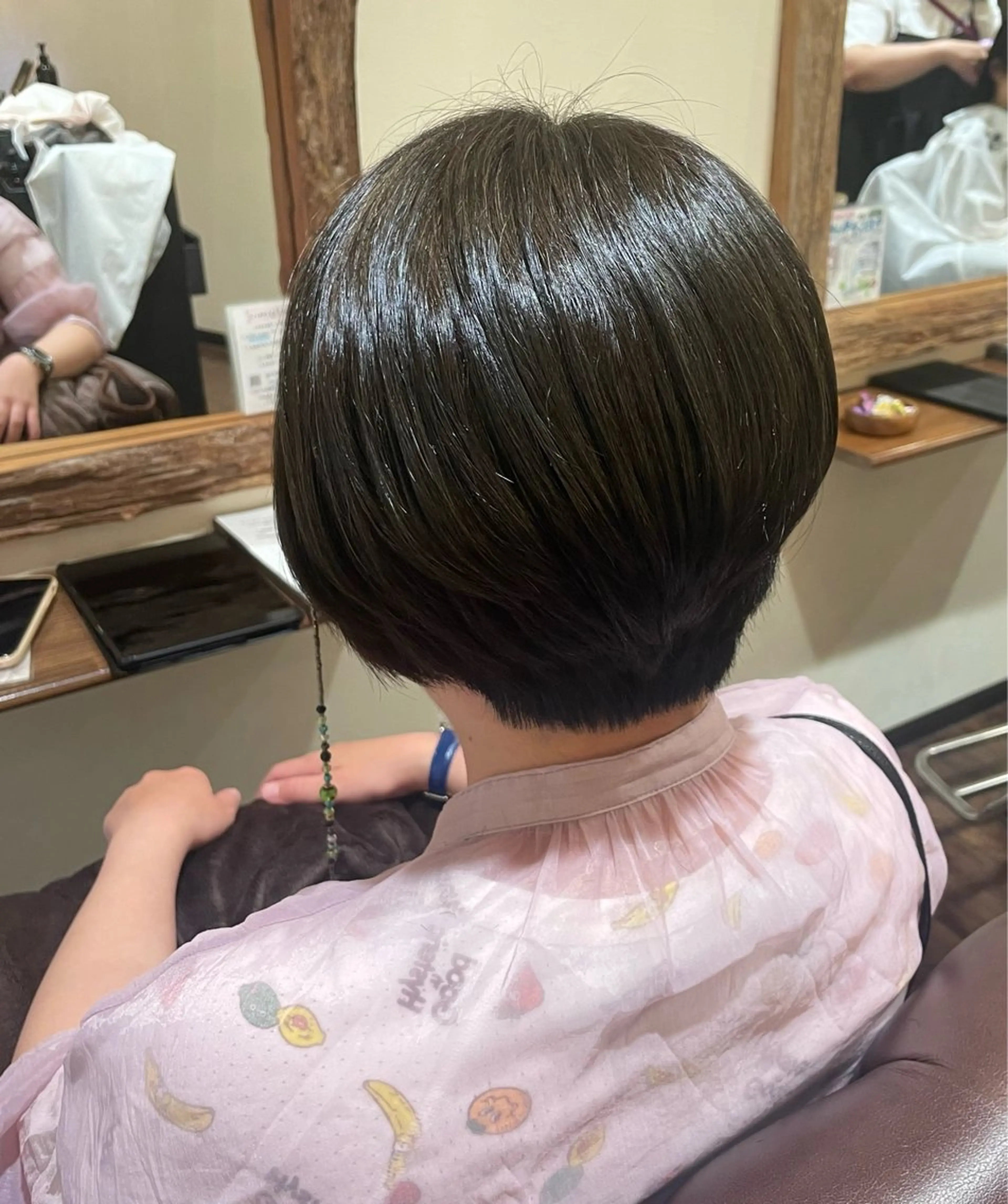 カラー グラデーションカラー オリーブカラー ボブ 🫧🌼k Serena🌼🫧のヘアスタイル