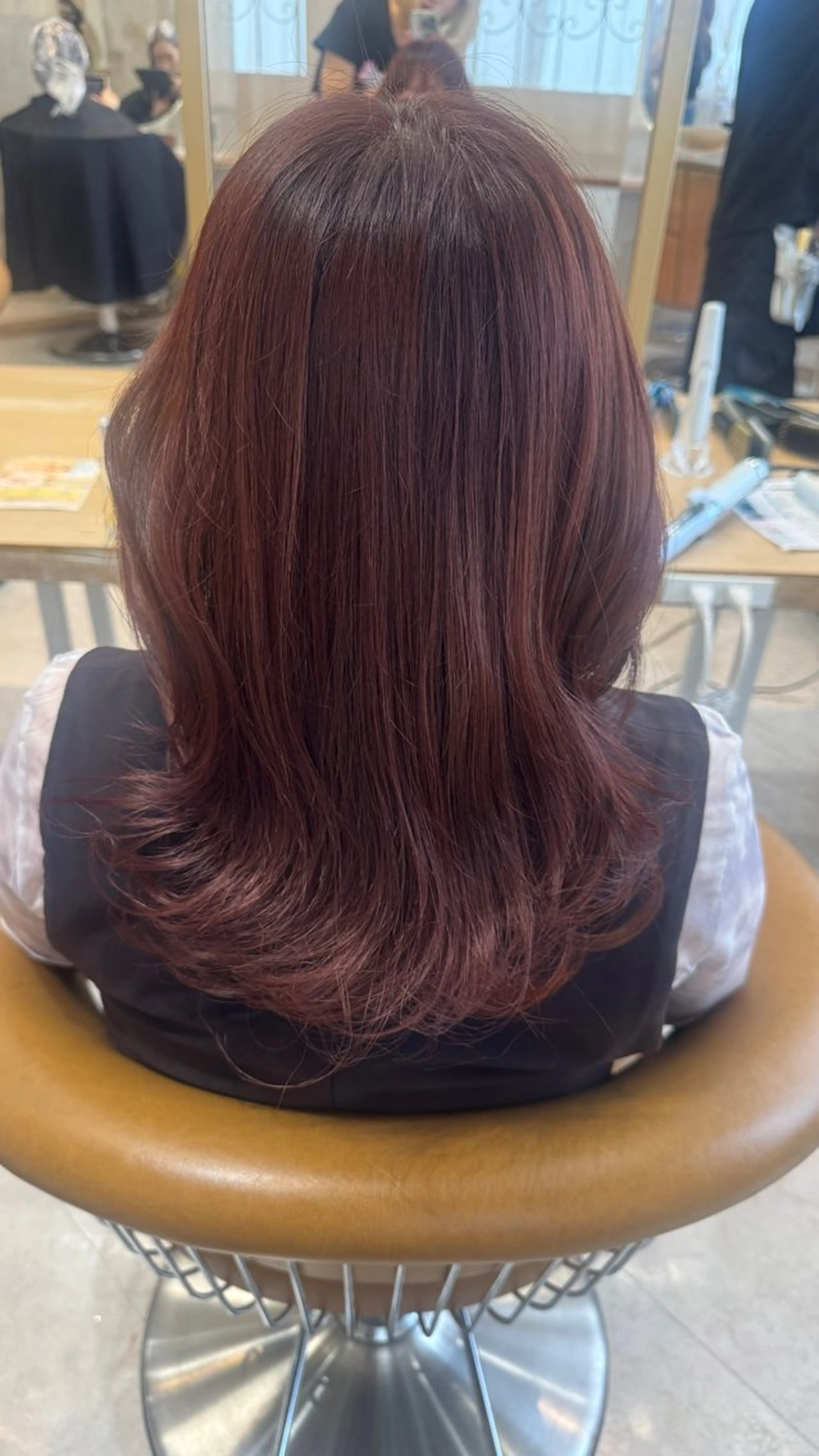 ミディアム ピンクブラウン ヘアカラー 橋本 りくのヘアスタイル