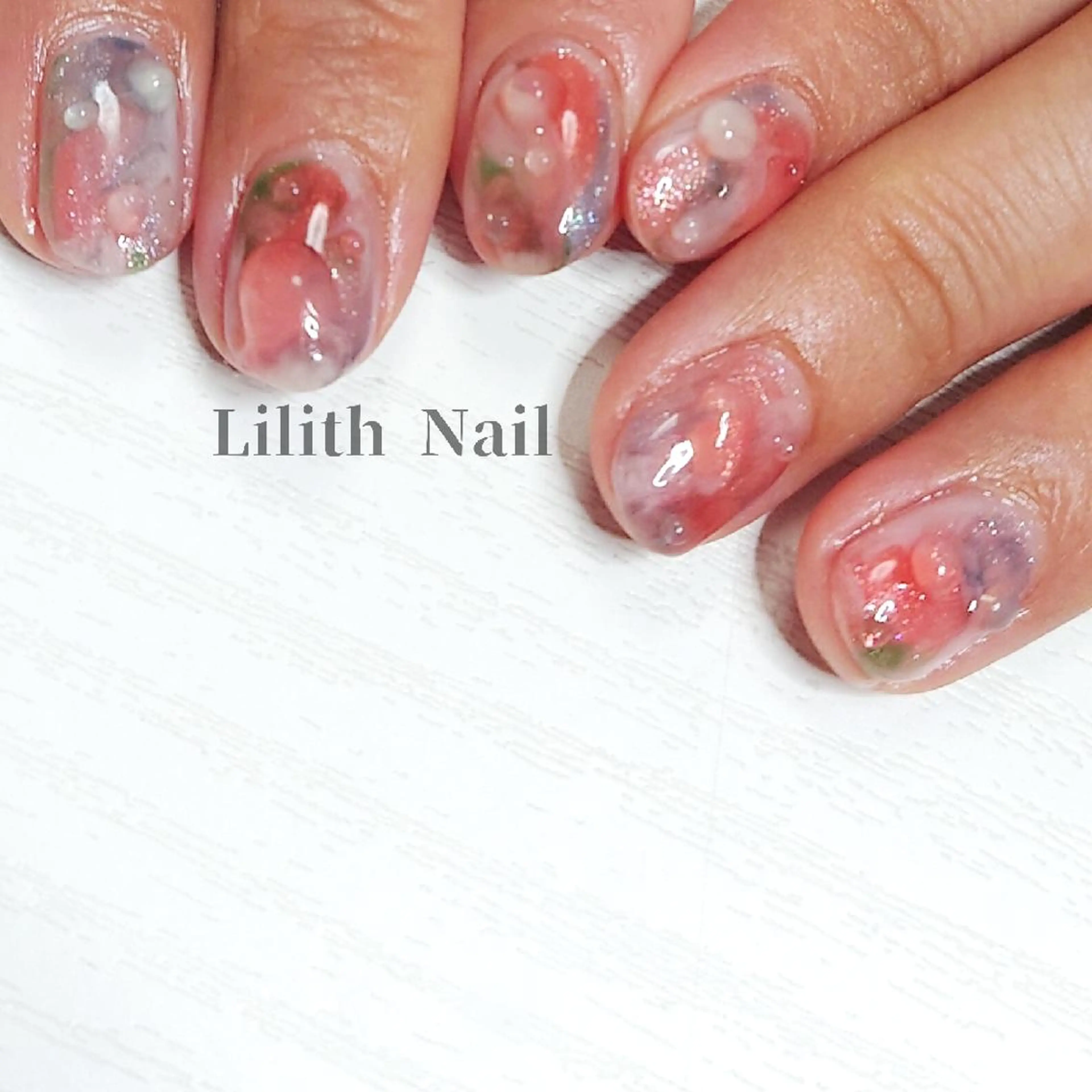 ネイル 大理石ネイル(マーブル) ショートネイル 夏ネイル ハンドネイル Lilith Nailのネイルデザイン