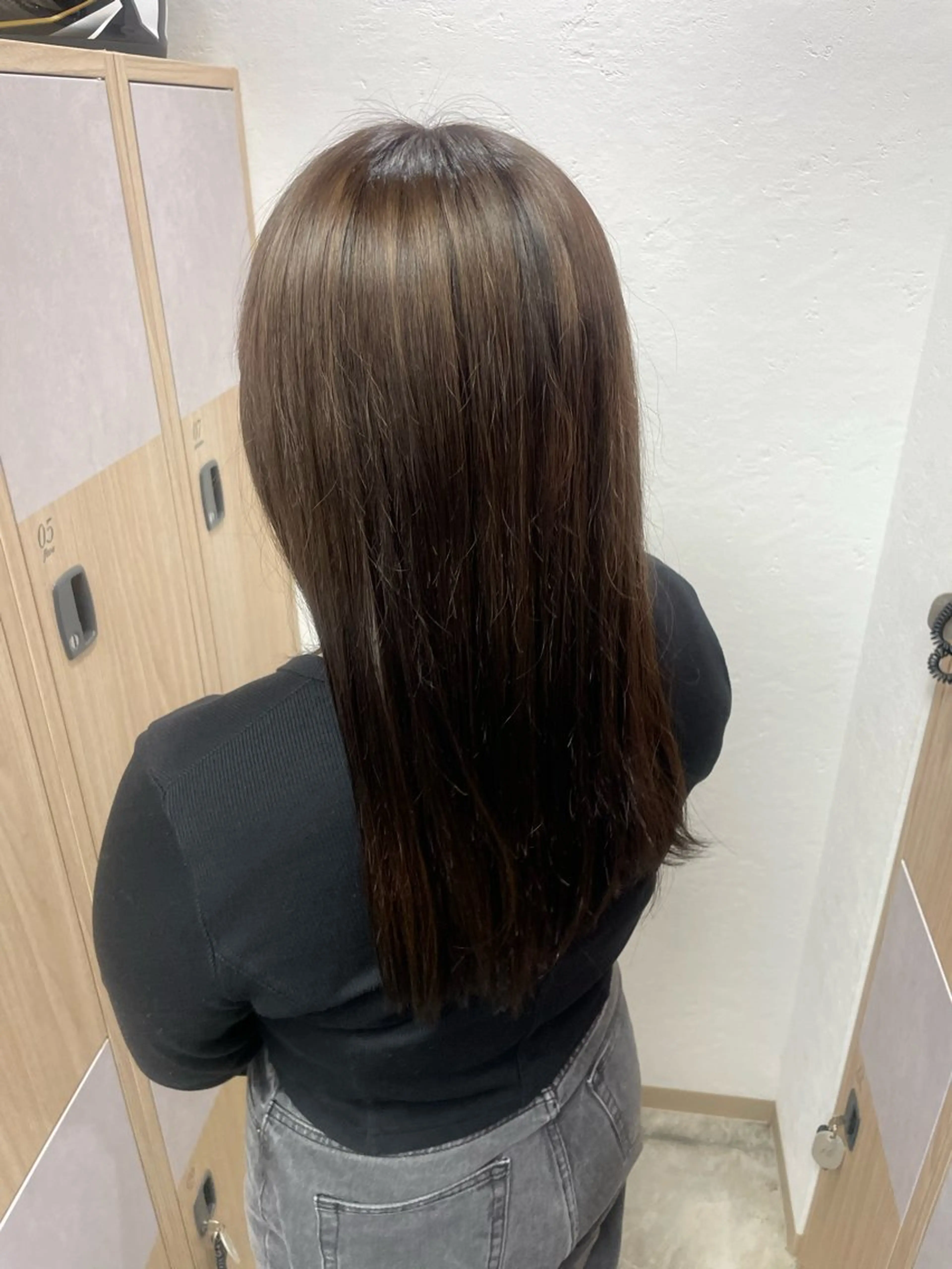 ロング カラー ブラウンカラー ダークブラウン THREE noon所属・田中 貴子のヘアスタイル