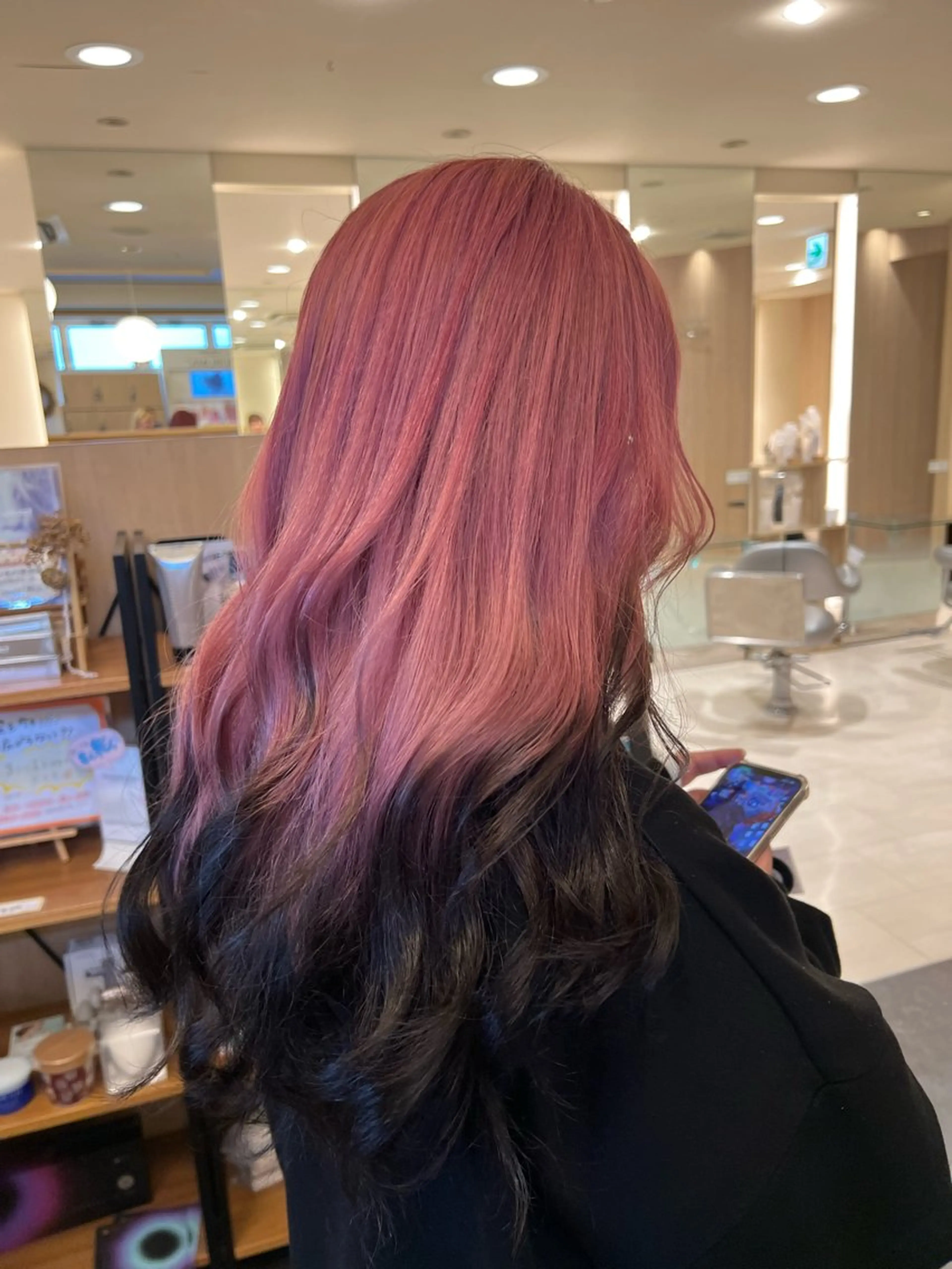 カラー 久永 菫のヘアスタイル