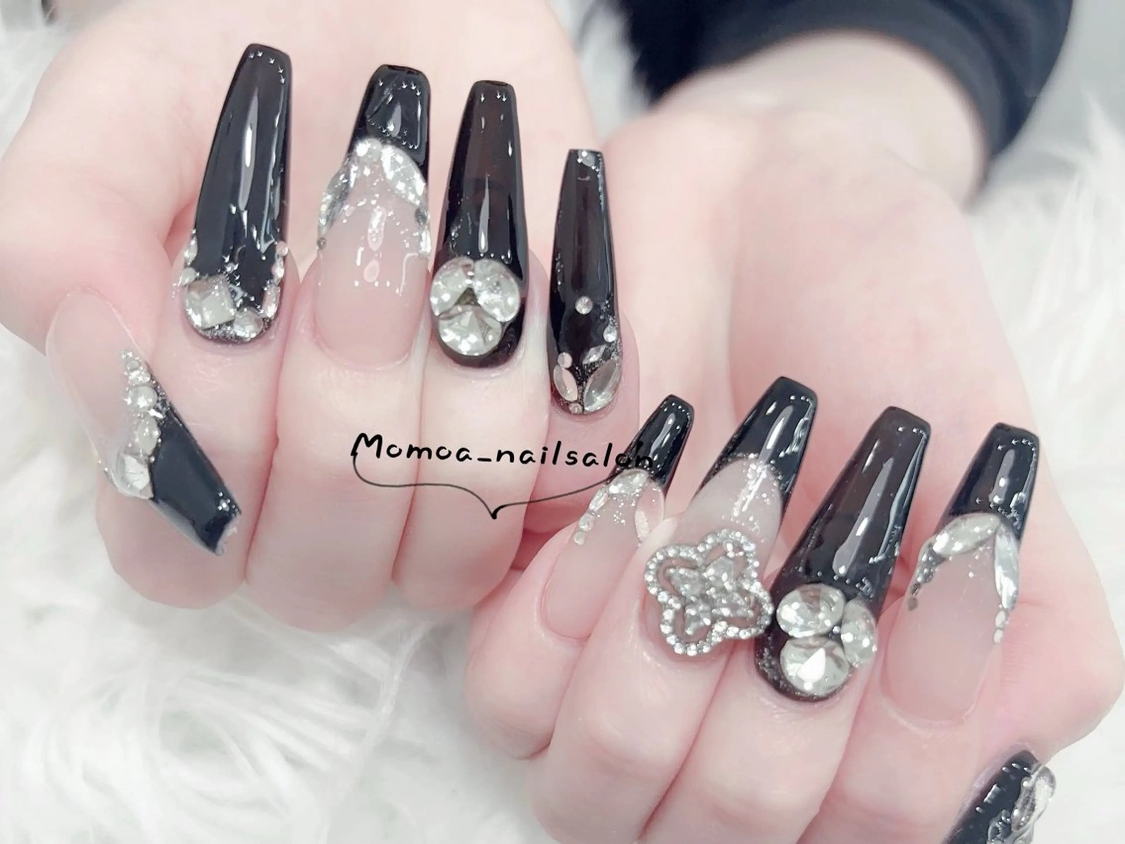 ネイル キラキラネイル スカルプネイル ハンドネイル MoMoA Nail ネイル長さ出し専門店のネイルデザイン