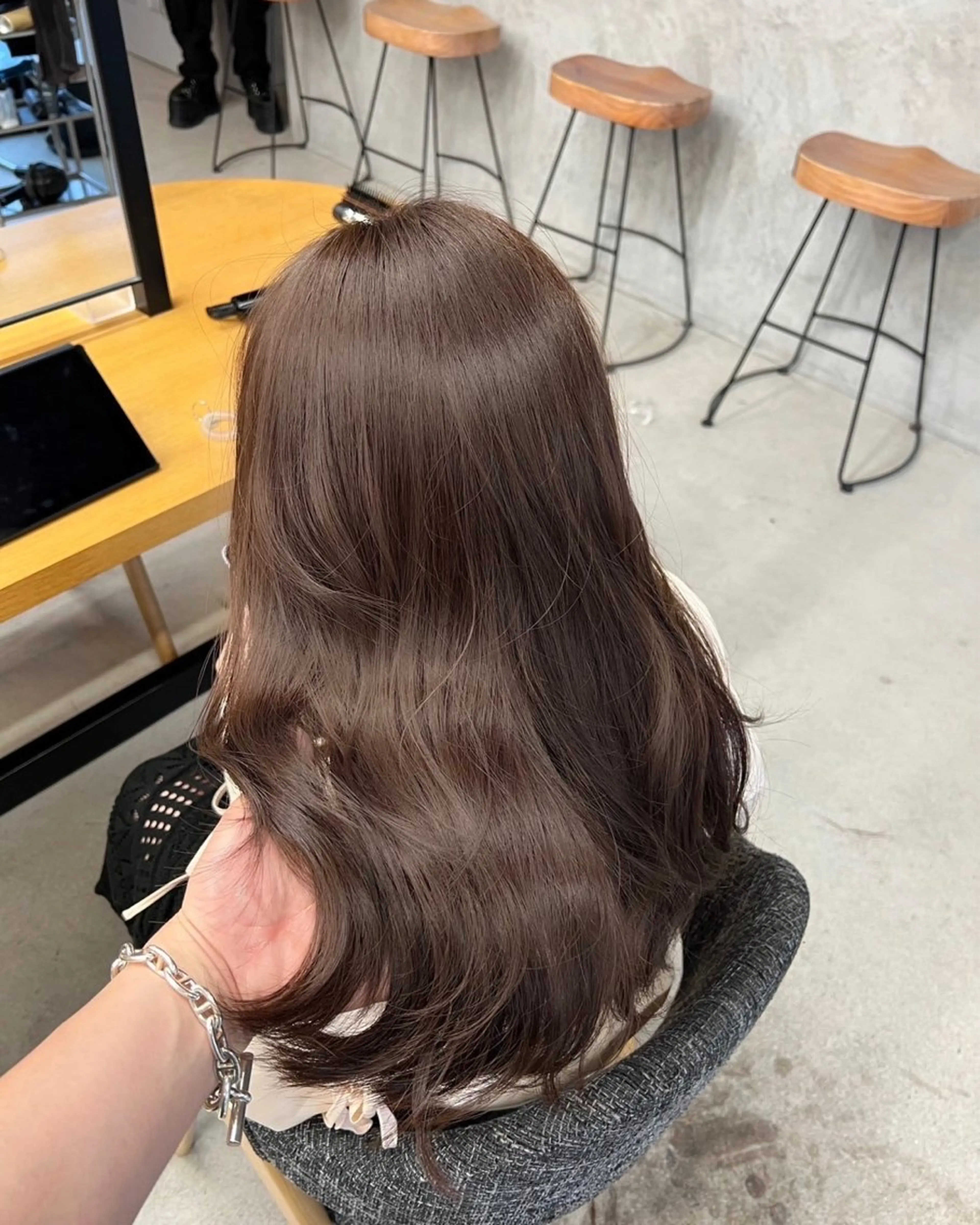 ミディアム カラー ベージュカラー ブリーチ ブラウンカラー チョコレートブラウン 透明感カラー ✨髪質改善 縮毛矯正 艶髪 立川 コウキ✨のヘアスタイル