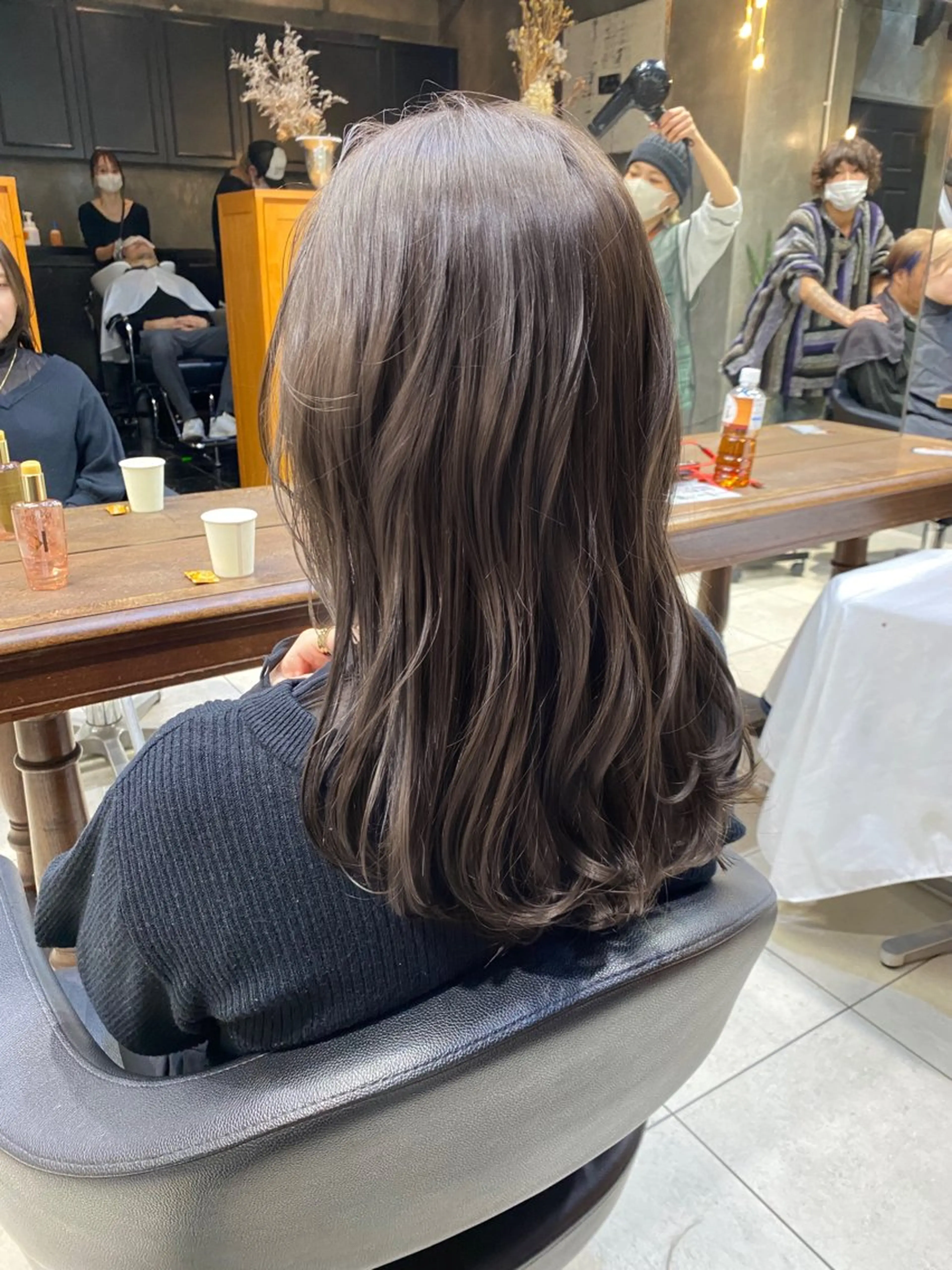 セミロング カラー ブリーチ ダブルカラー グレージュ ブリーチなしカラー カット ヘアカラー 透明感カラー🌿 グレージュ🐺陽介のヘアスタイル