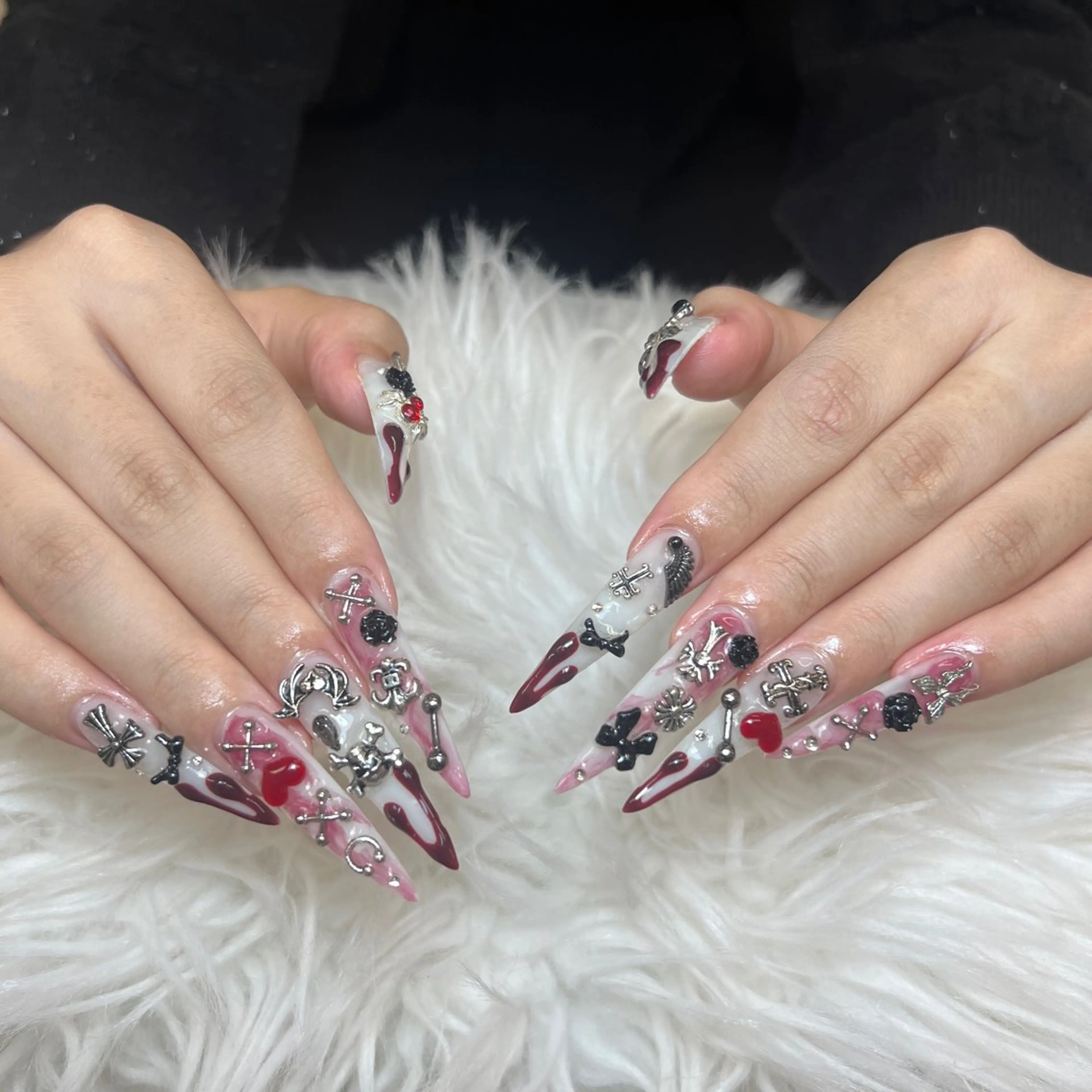 ネイル アートネイル オーロラネイル チークネイル 長さ出し フットネイル Noiranail_ studioのネイルデザイン