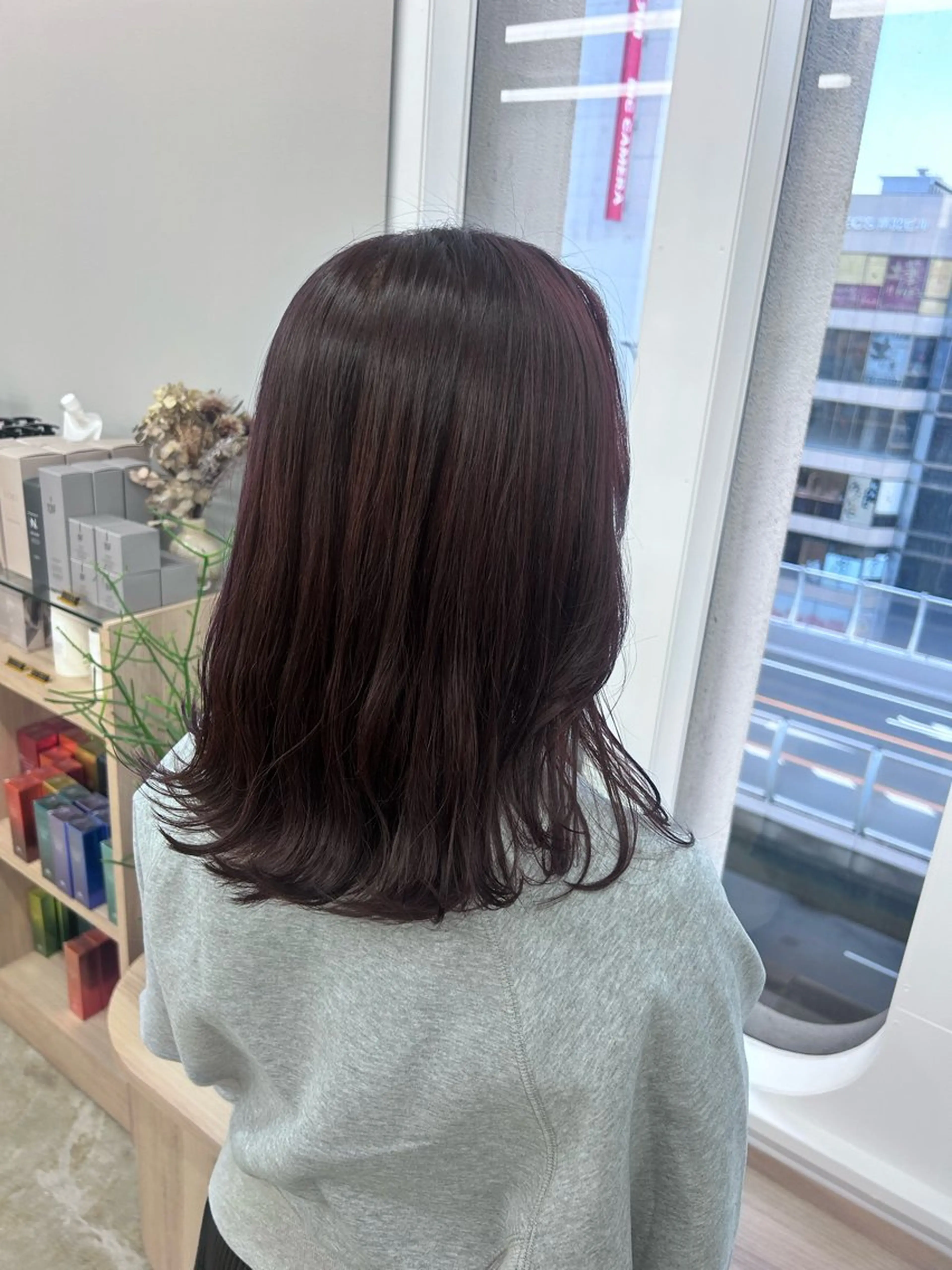 セミロング カラー ブリーチ ラベンダーカラー ブリーチなしカラー 韓国ヘア nanahaのヘアスタイル