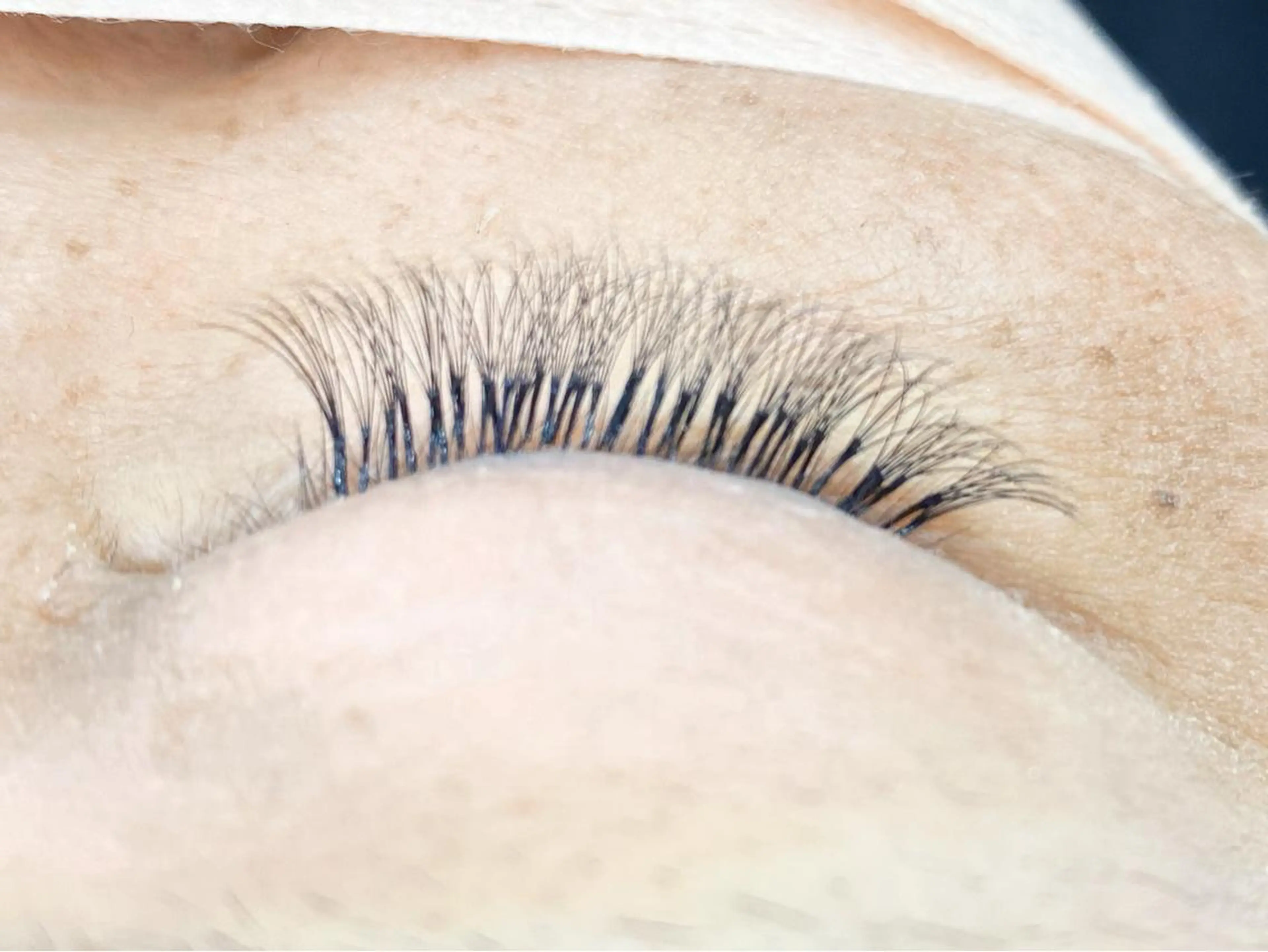 マツエク・マツパ キュート ボリュームラッシュ マツエク Rairia nail&eyelash所属・Rairia CHIKAのマツエク・マツパデザイン