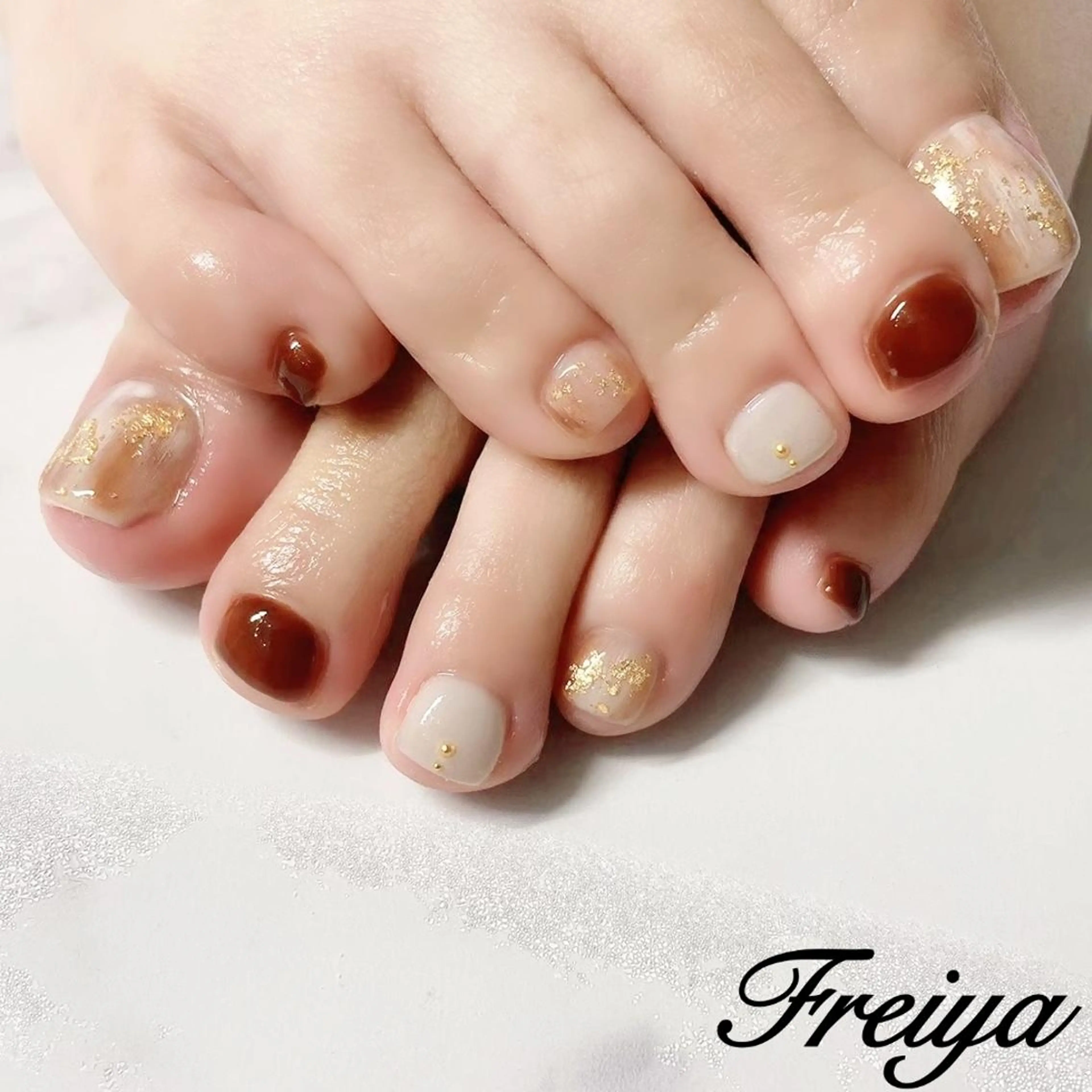 ネイル FREIYA所属・FREIYA マツエク、ネイルの眉毛・アイブロウイメージ