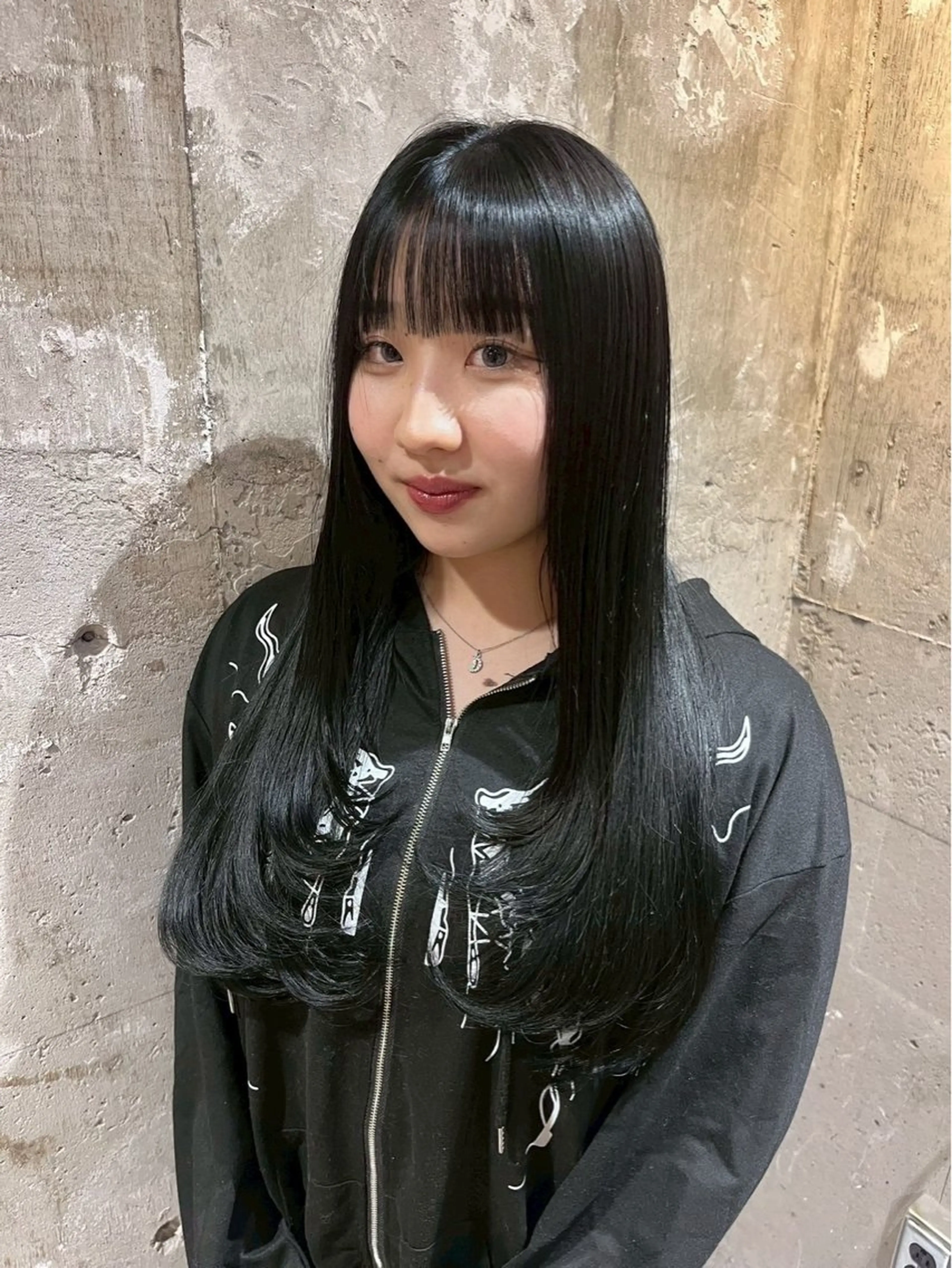 ロング 齋 花音のヘアスタイル