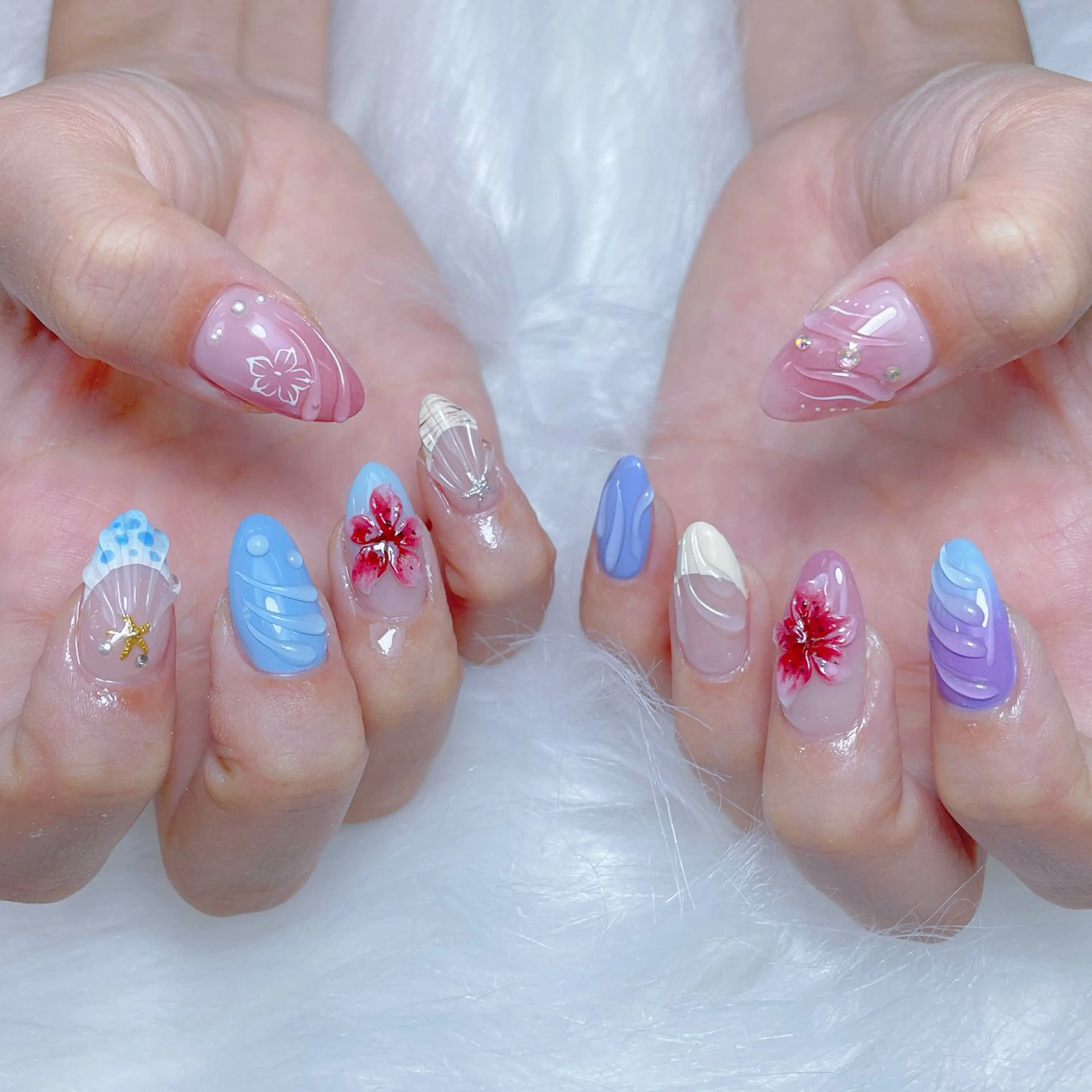 ネイル オーロラネイル フレンチネイル ハート 韓国ネイル レース ハンドネイル MELODY BEAUTY SALON所属・Melody  スカルプ専門店のネイルデザイン