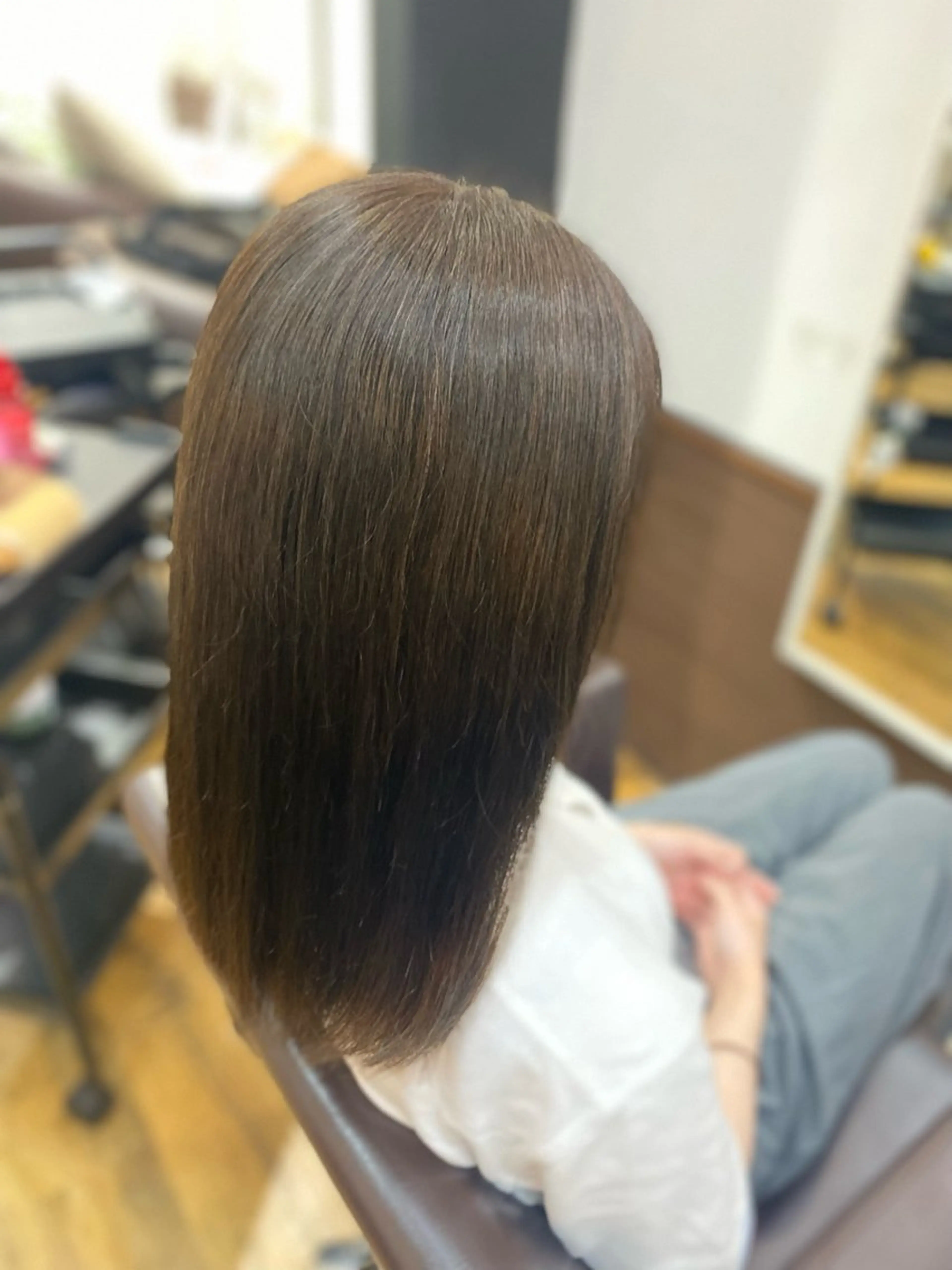 ロング カラー 室岡 彩樺のヘアスタイル