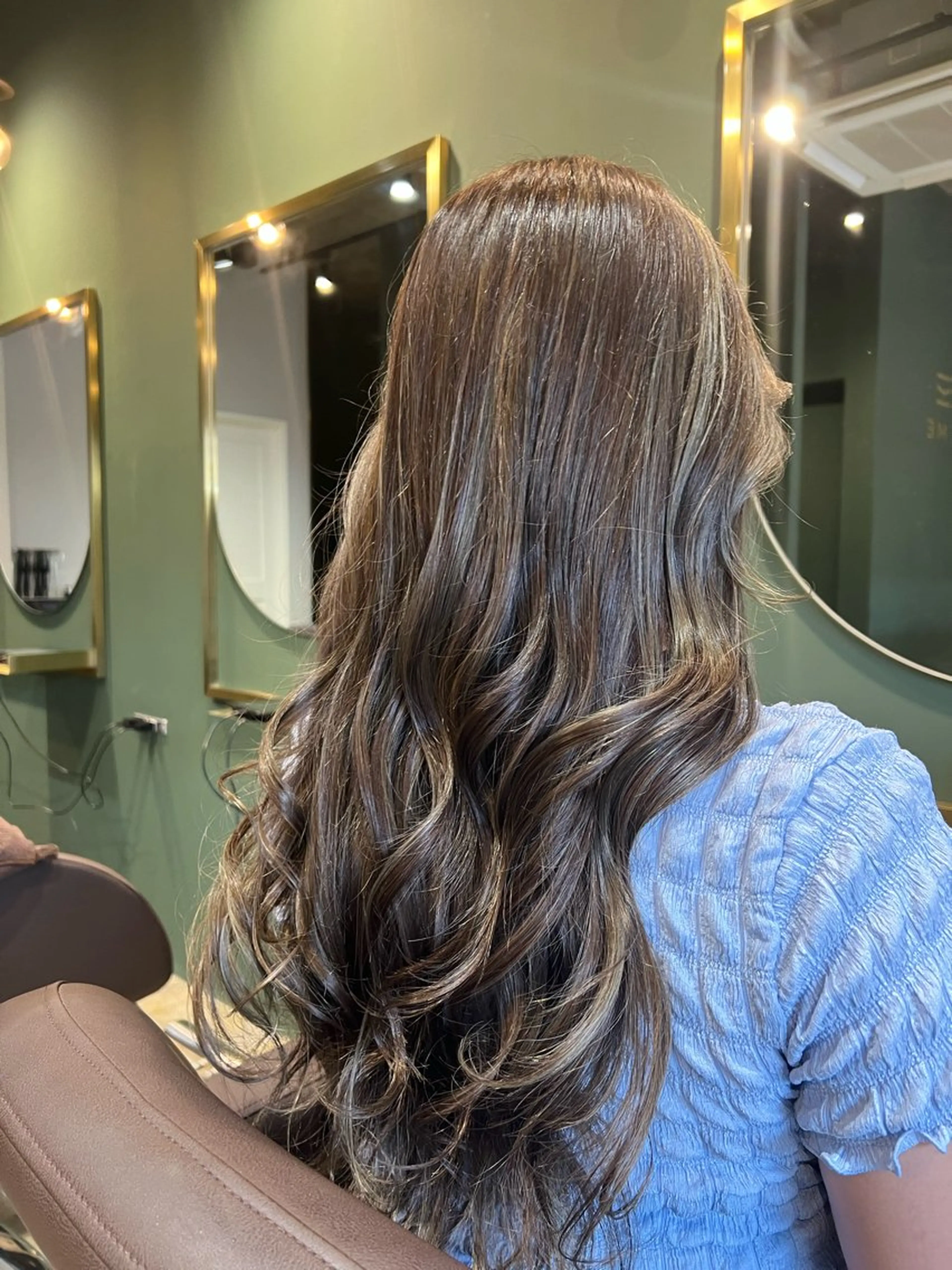 ロング カラー ハイライトカラー ハイライト ヘアカラー トリートメント ヘッドスパ カラースペシャリスト しょう🧑🏼‍🎨のヘアスタイル