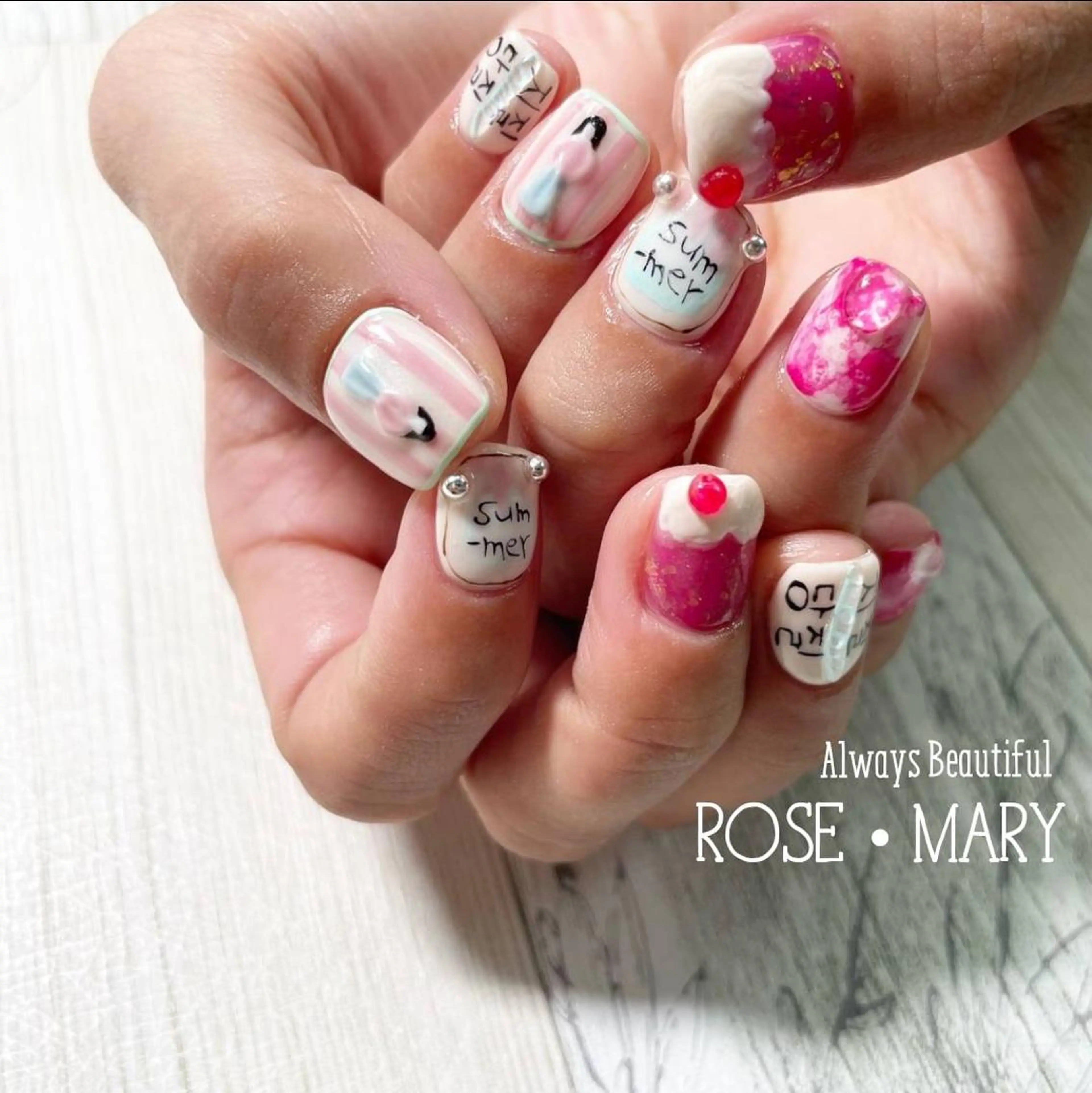 ネイル ハンドネイル ROSE・ MARY 鈴木のネイルデザイン