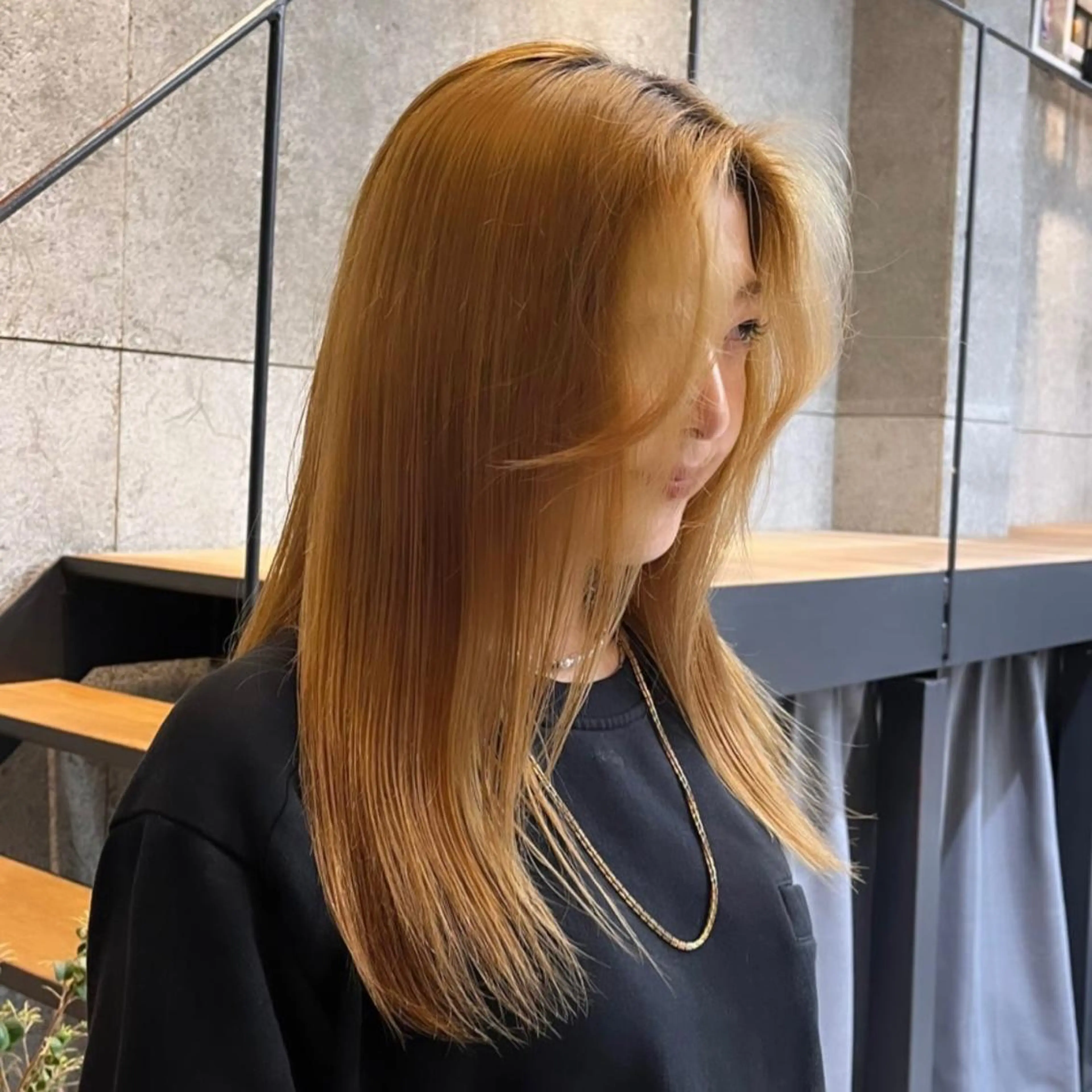 ミディアム カラー GO TODAY SHAiRE SALON 原宿本店所属・ブリーチ/レイヤー ハッシュカット/河内のヘアスタイル