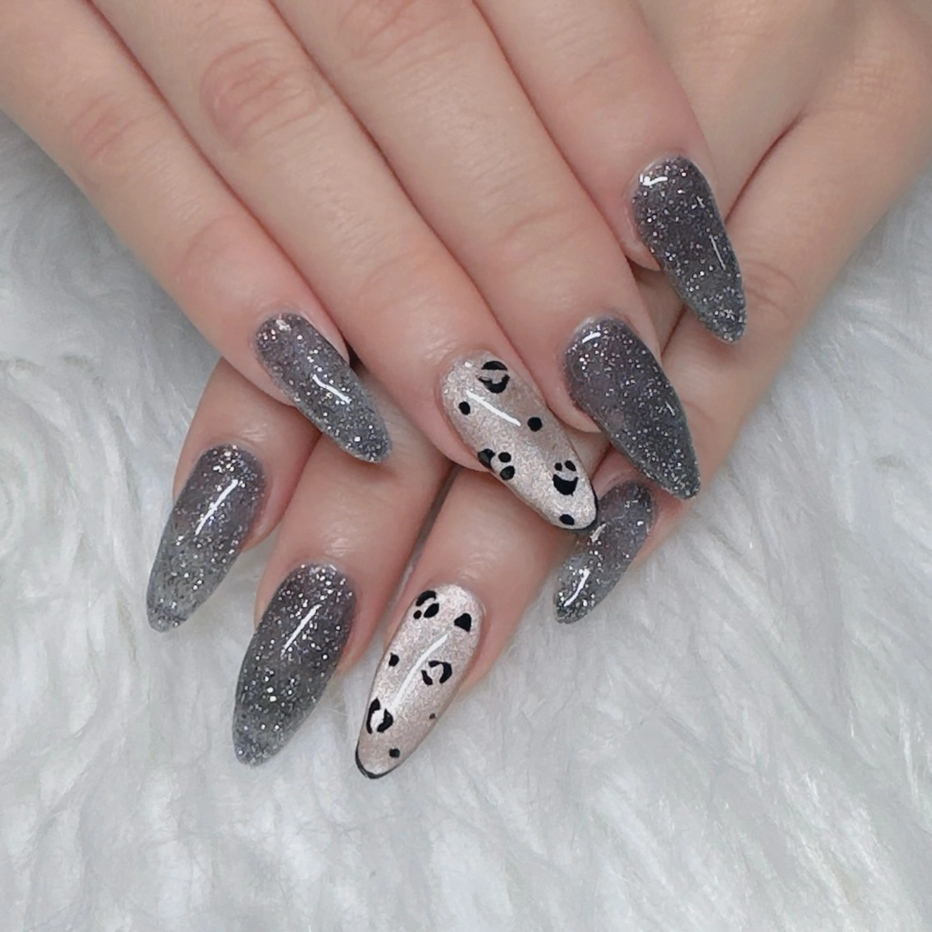 ネイル ハンドネイル Momo 【パラジェル取扱店】のネイルデザイン