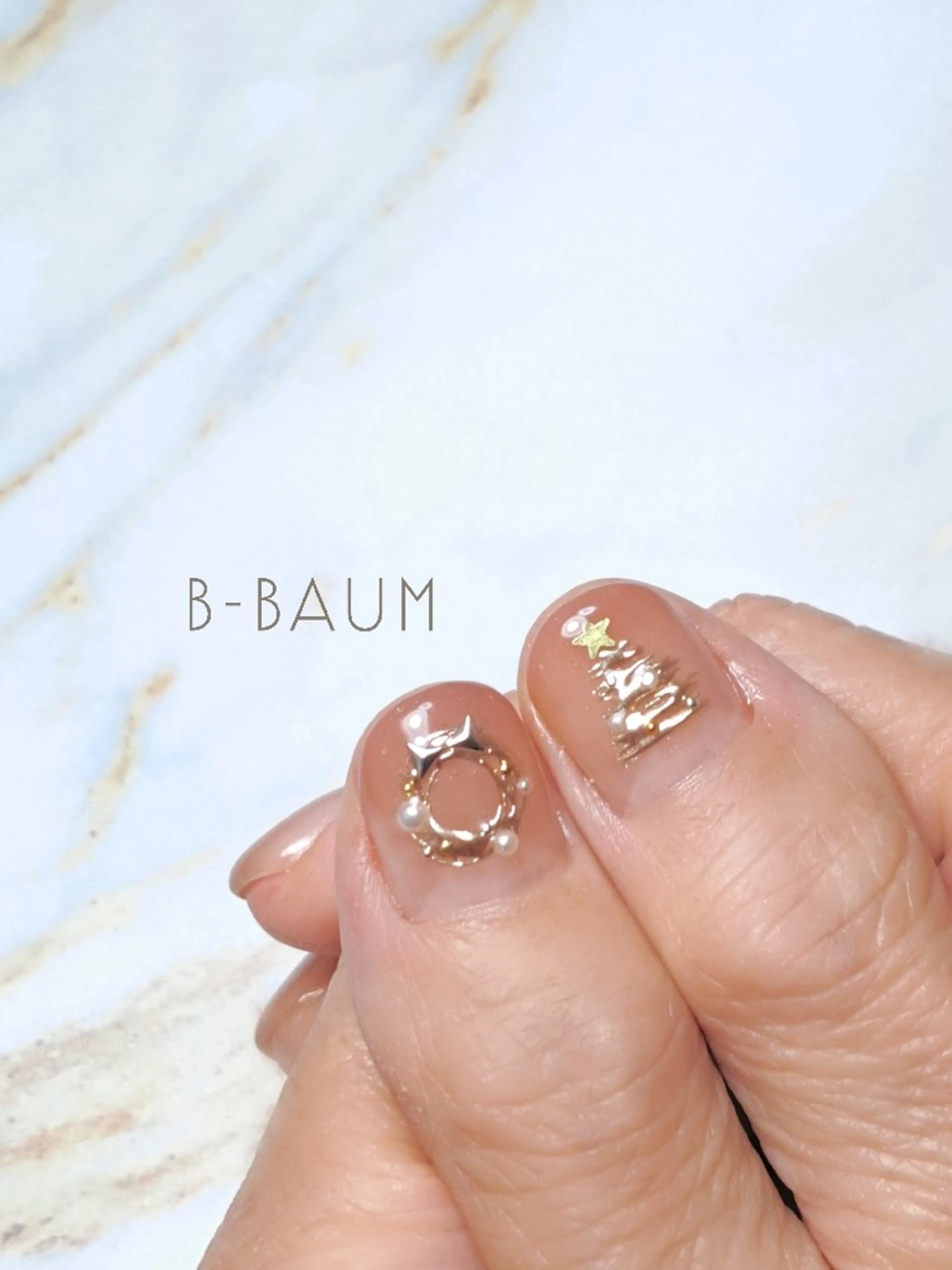 ネイル 冬ネイル クリスマス ハンドネイル B-BAUM  nailsalon のネイルデザイン