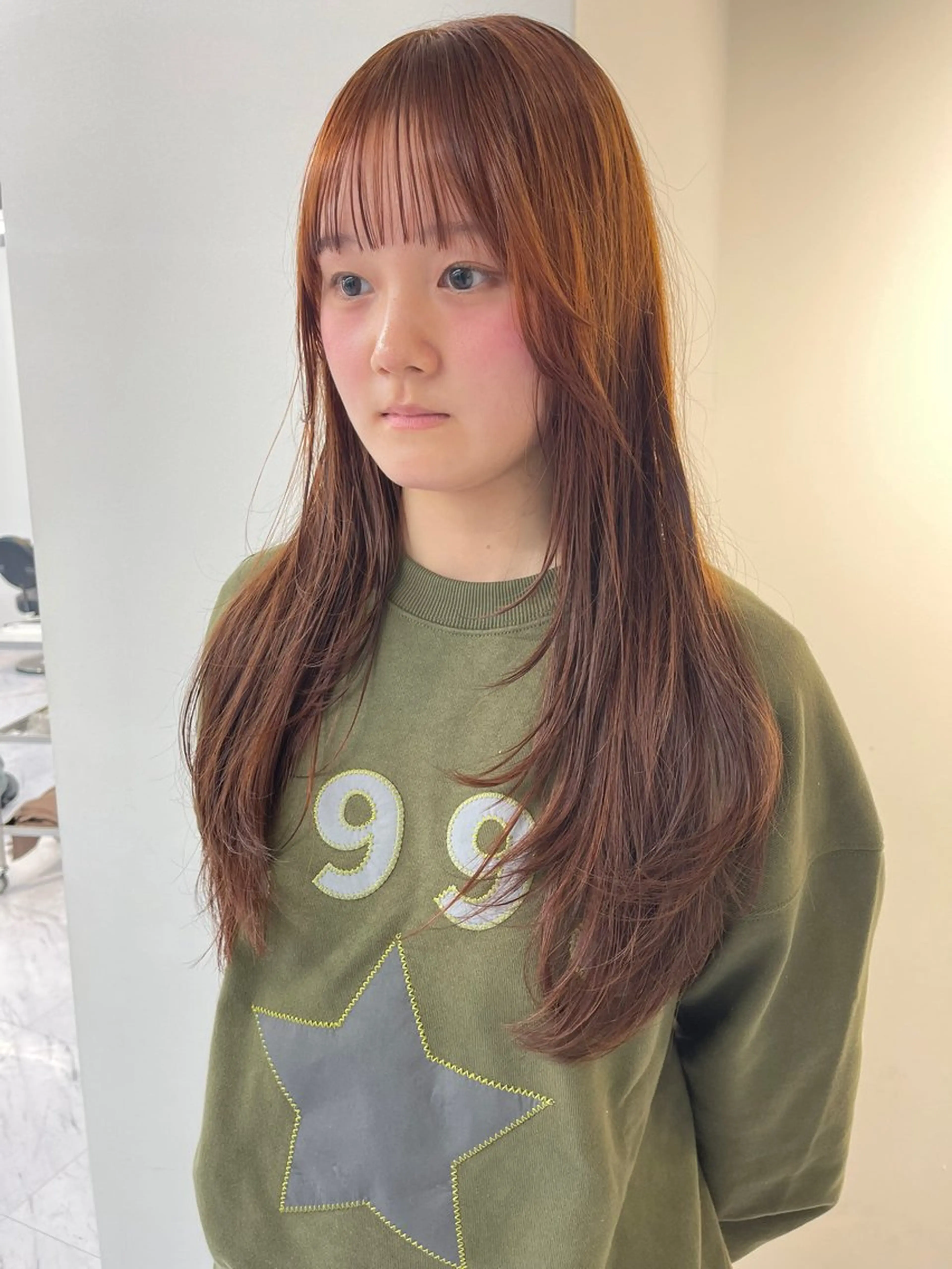 ロング カラー ベージュカラー ブリーチ ケアブリーチ デザインカラー ダブルカラー カット ヘアカラー TATSU ミルクティーベージュのヘアスタイル