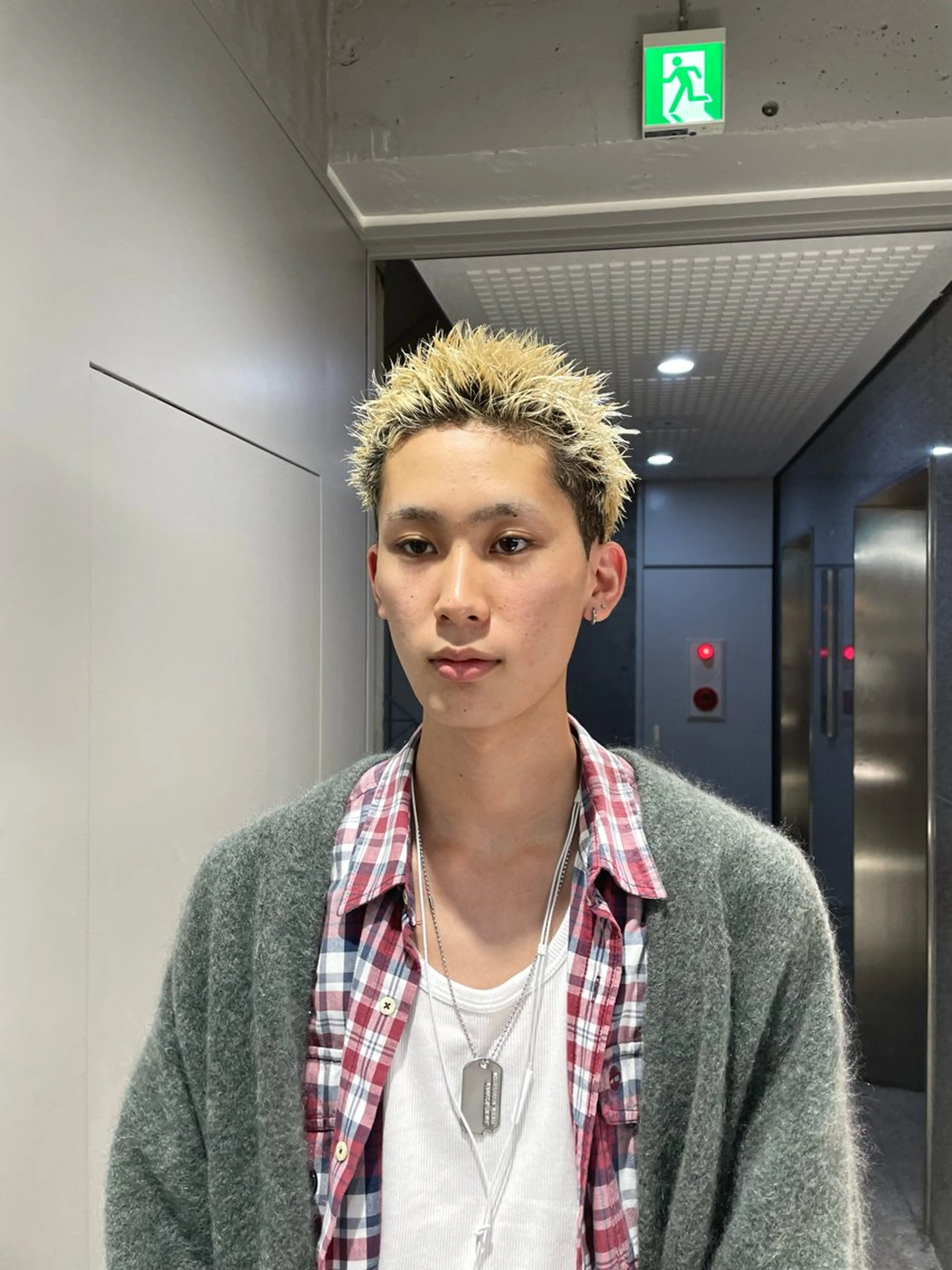 ショート カラー メンズ スパイキーショート ショートヘア トレンド🔥メンズ 特化⚡️網野裕希のヘアスタイル