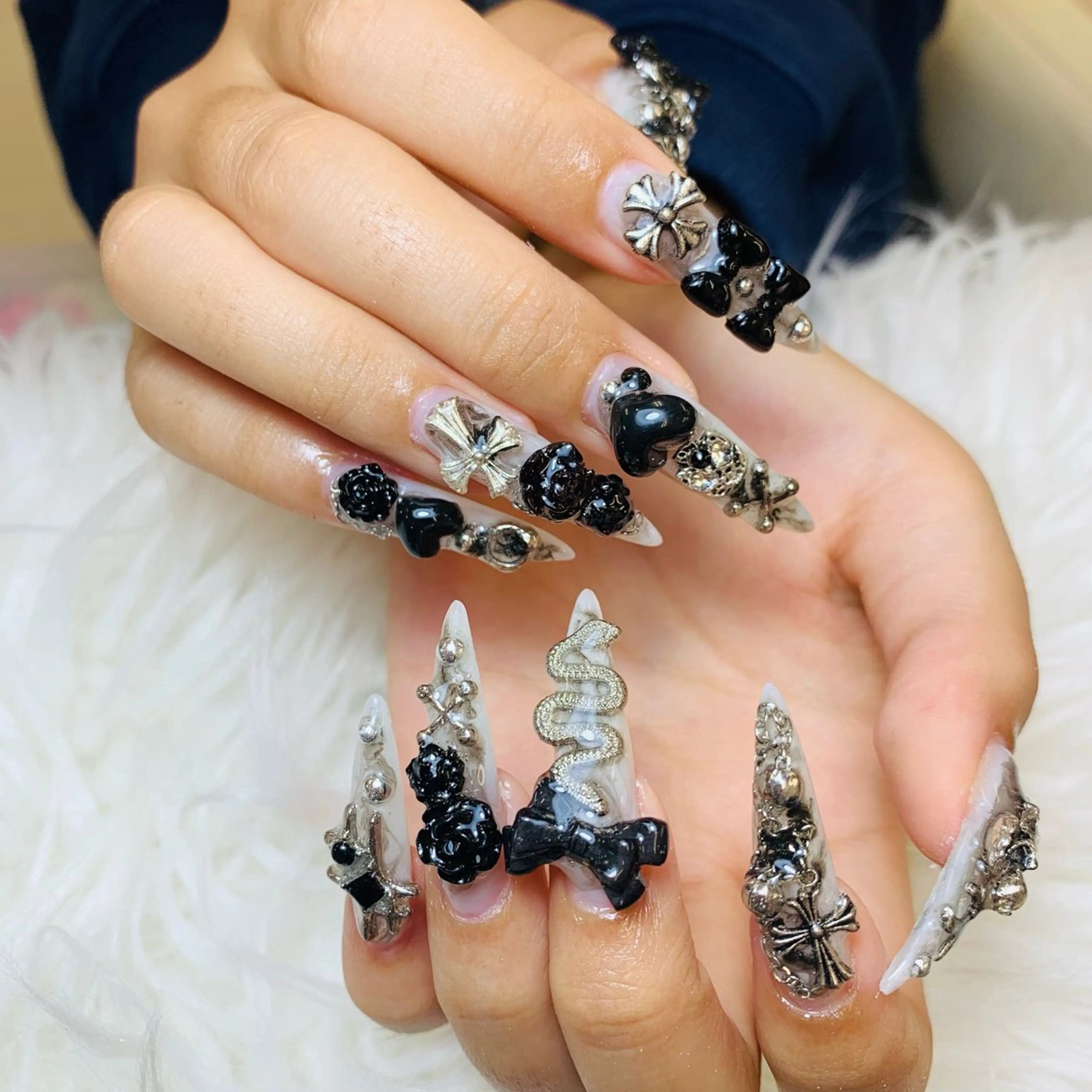 ネイル ANH NAIL ゴテゴテ専門店💎のネイルデザイン