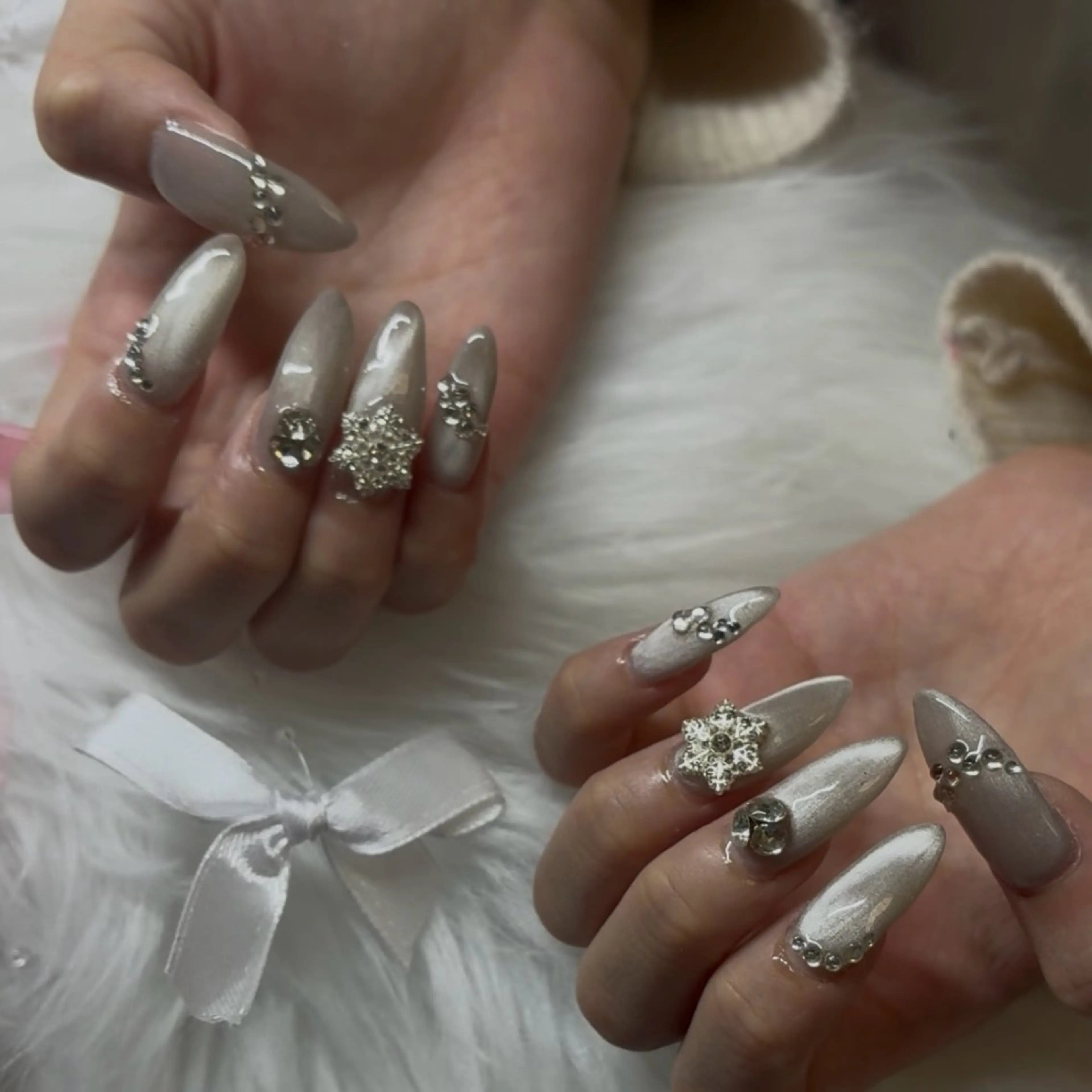 ネイル アートネイル 長さ出し フットネイル ハート キラキラネイル ハンドネイル Vante梅田店所属・vante_aimi .パラジェル取扱店のネイルデザイン