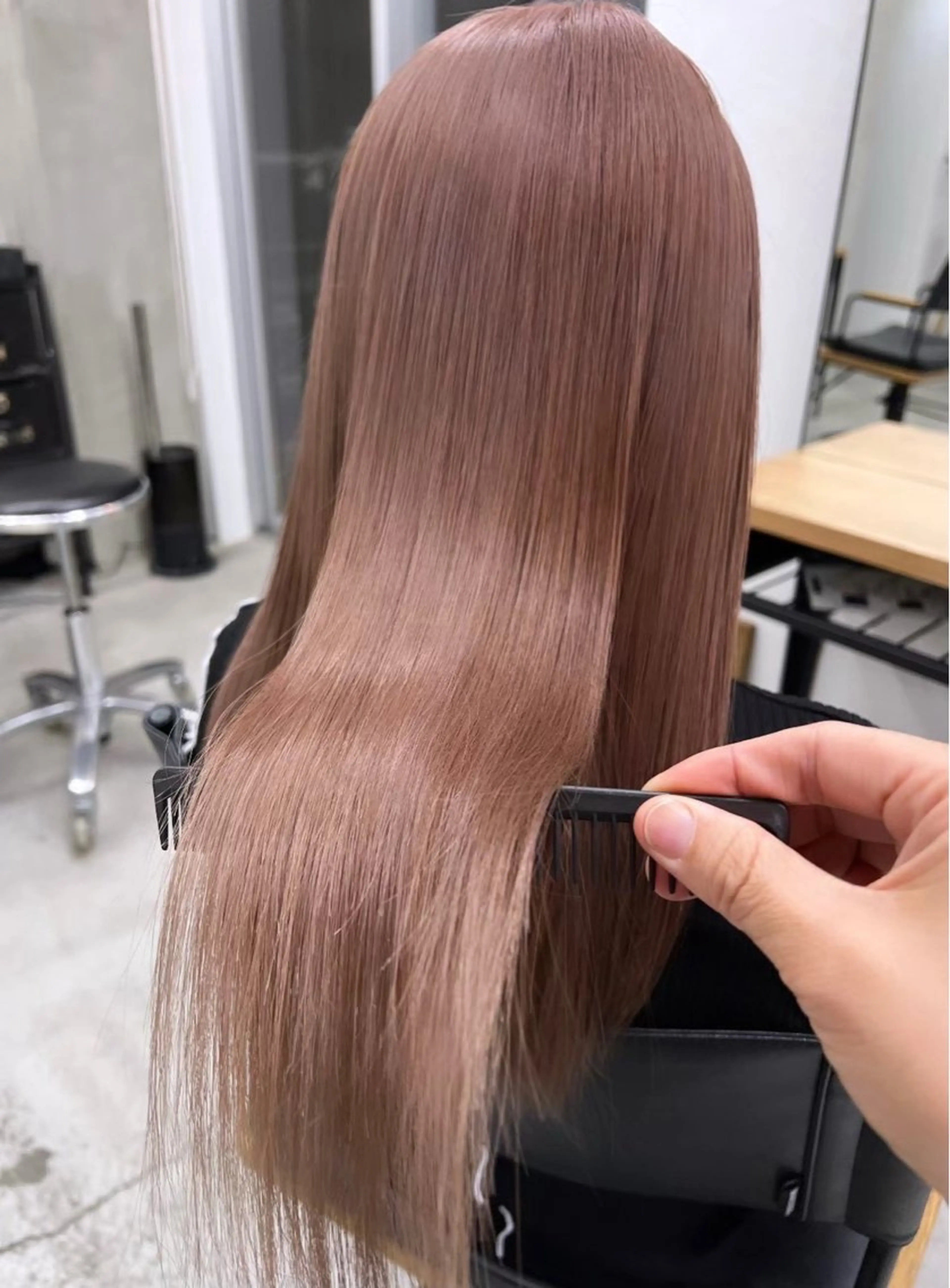 ロング トリートメント ハイトーン/ブリーチ 八重津 晃輔のヘアスタイル