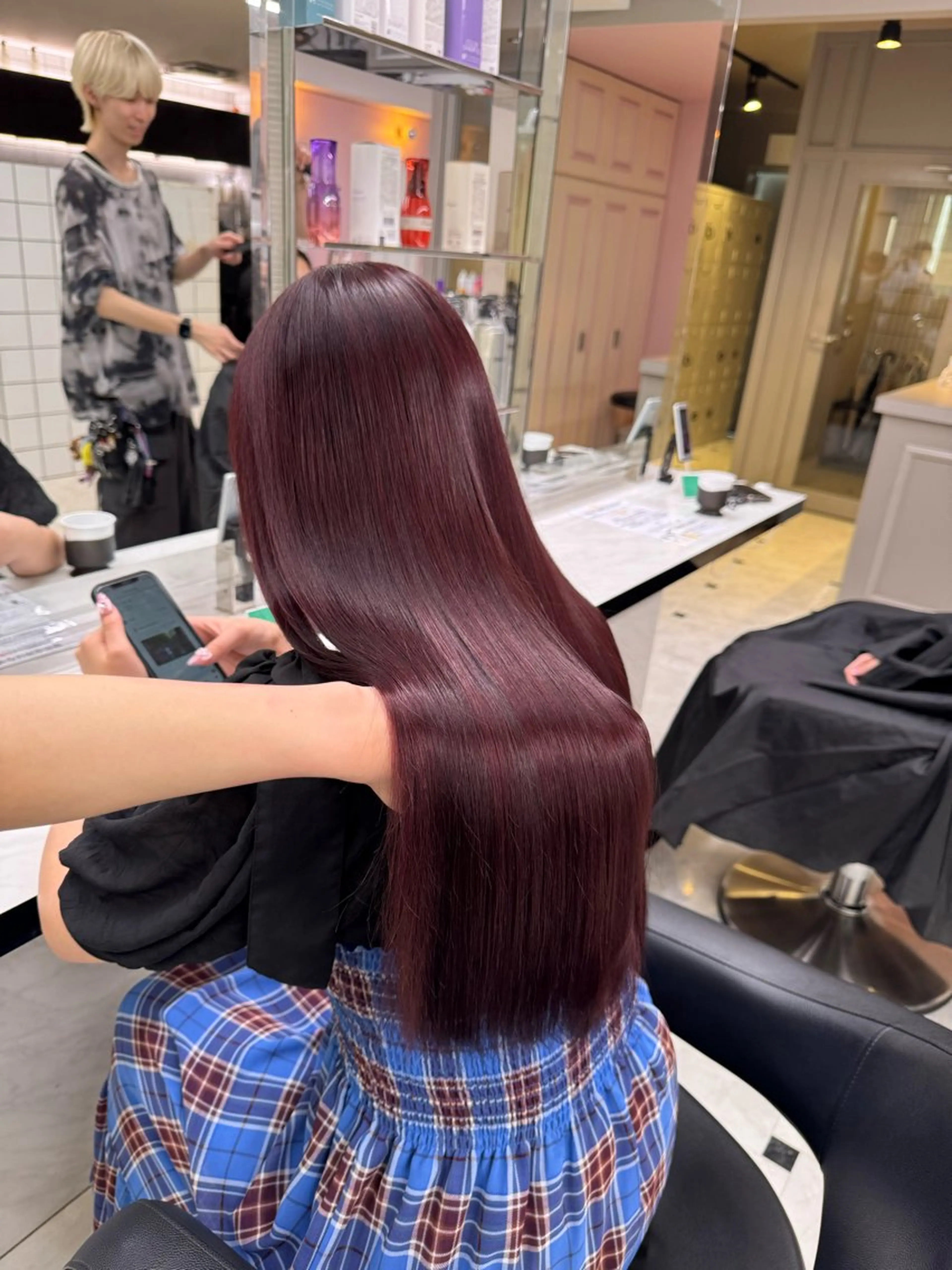 ロング ヘアカラー 韓国ガーリー🤍暖 色カラー🤍misaのヘアスタイル