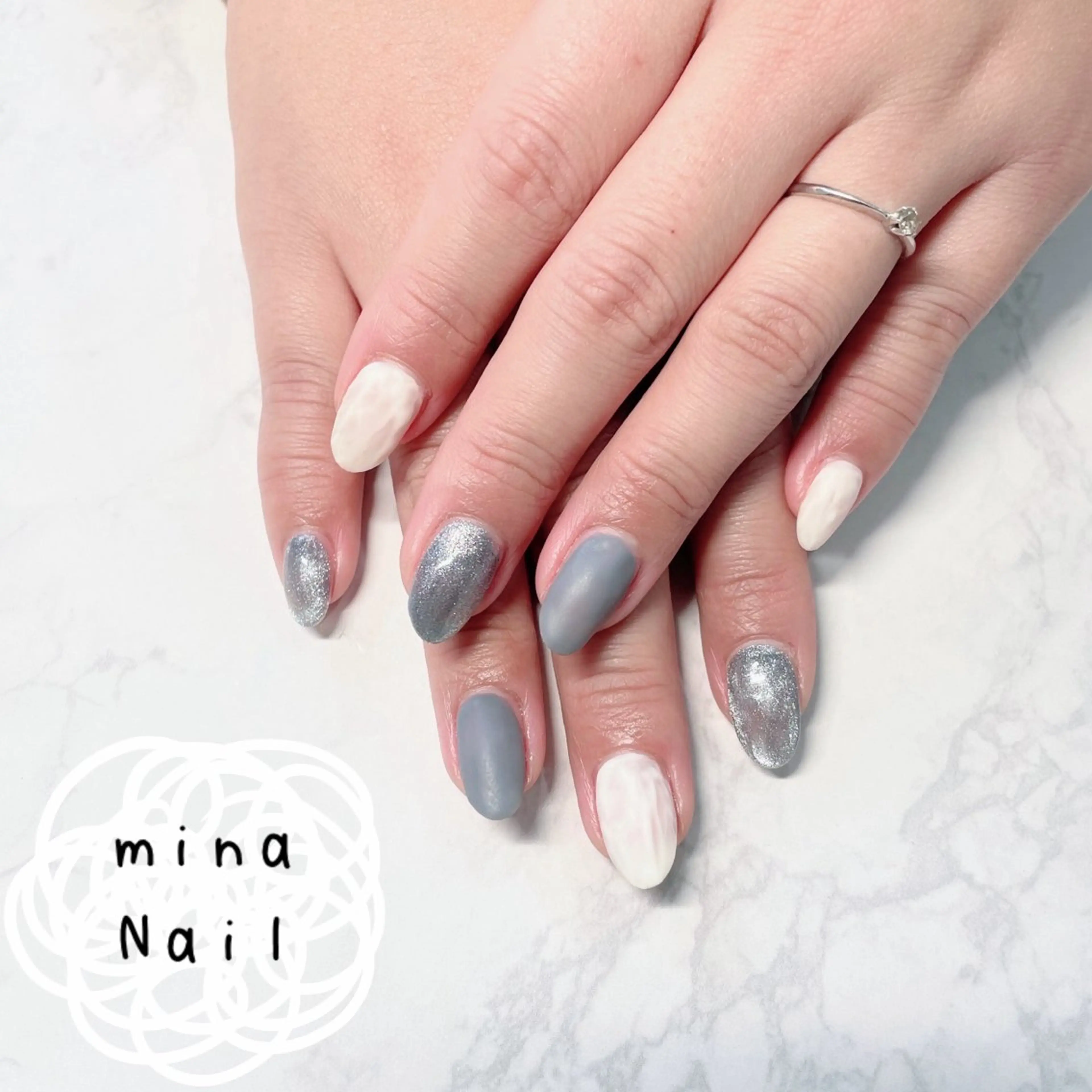 ネイル ブルー マグネットネイル ワンカラーネイル ホワイト mina Nailのネイルデザイン