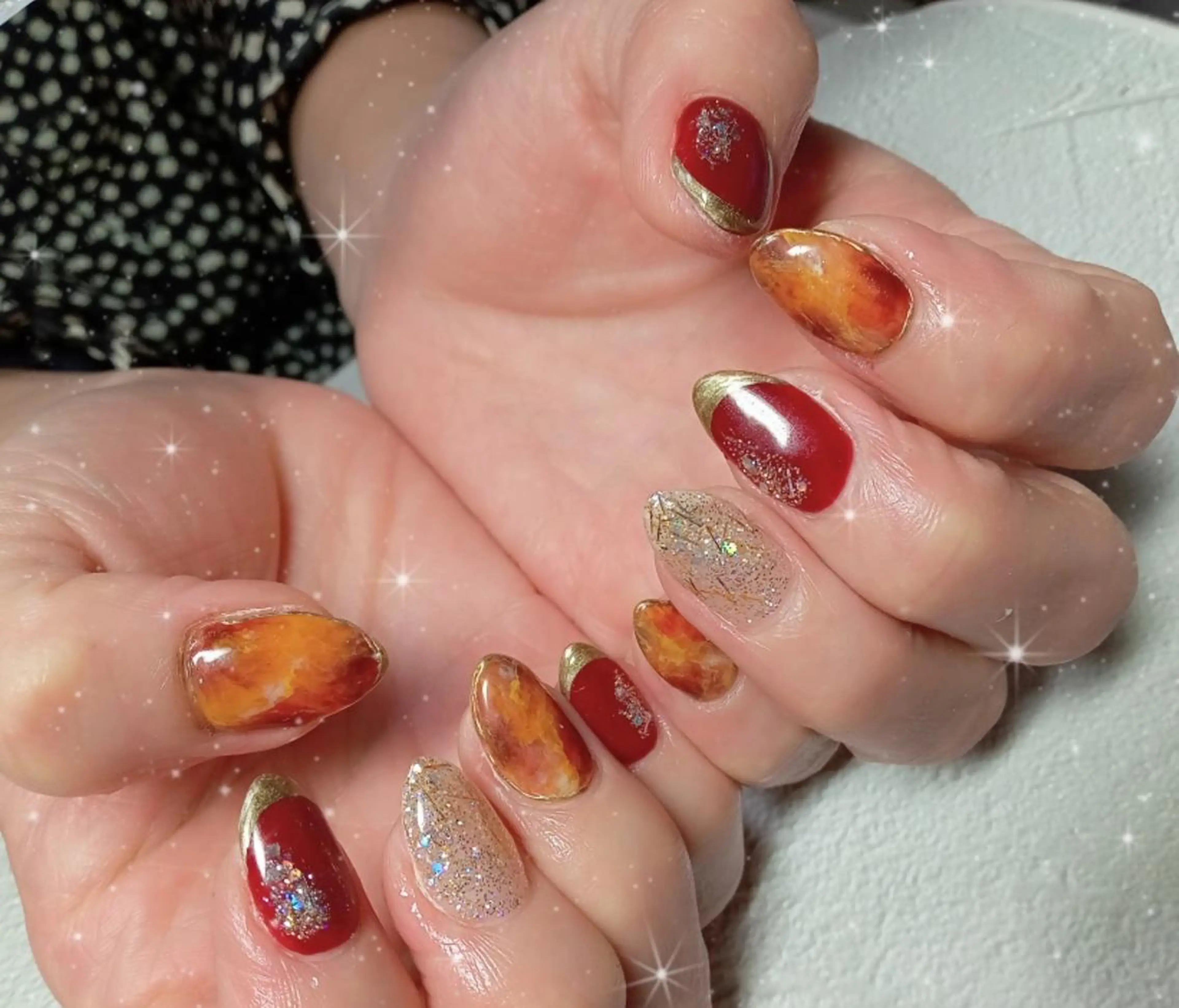 ネイル べっ甲ネイル フレンチネイル キラキラネイル 韓国ネイル 赤色 ハンドネイル flure de neige yukiのネイルデザイン