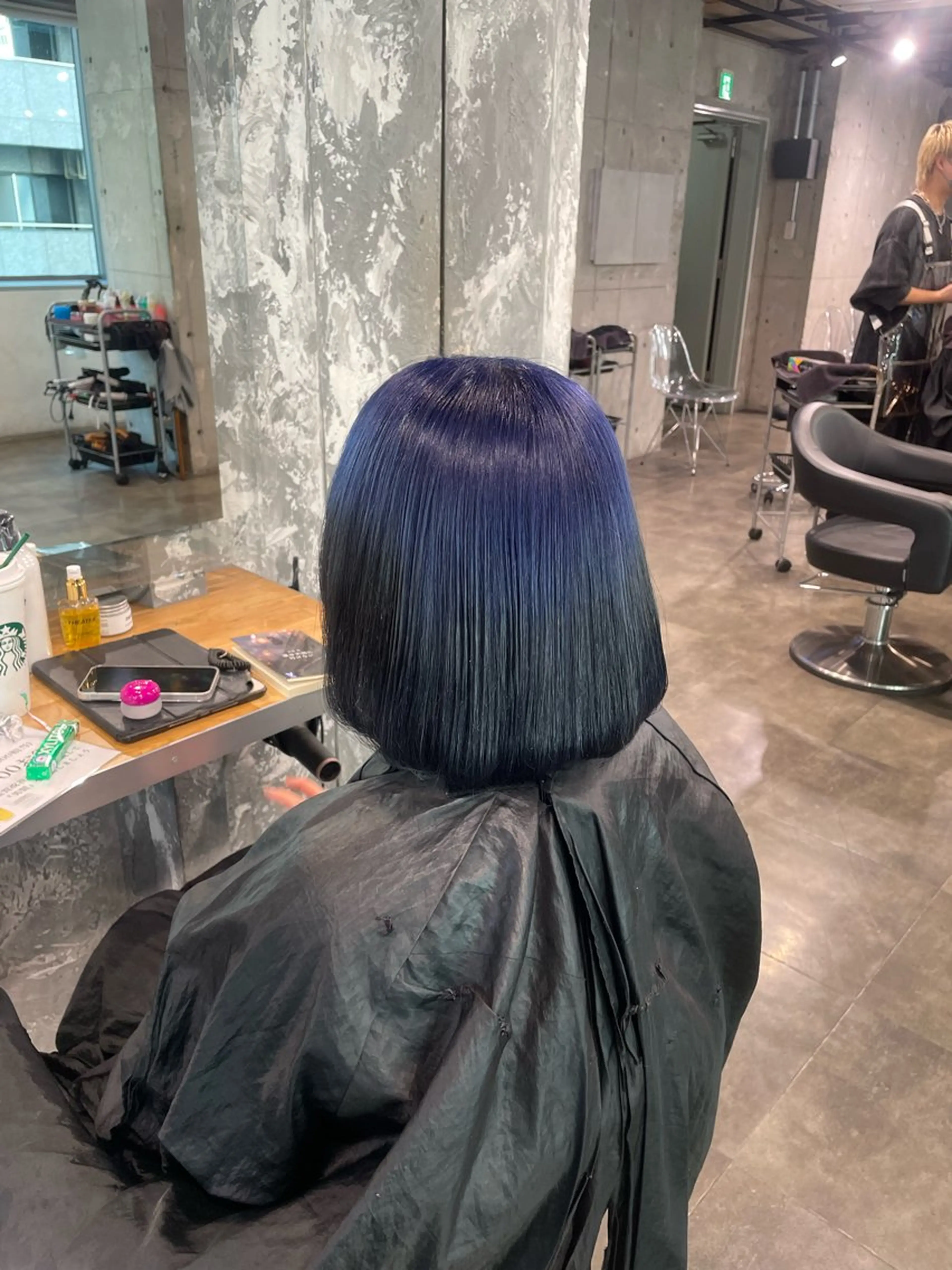 ショート カラー ヘアカラー ハイトーン 横浜💞ミオのヘアスタイル