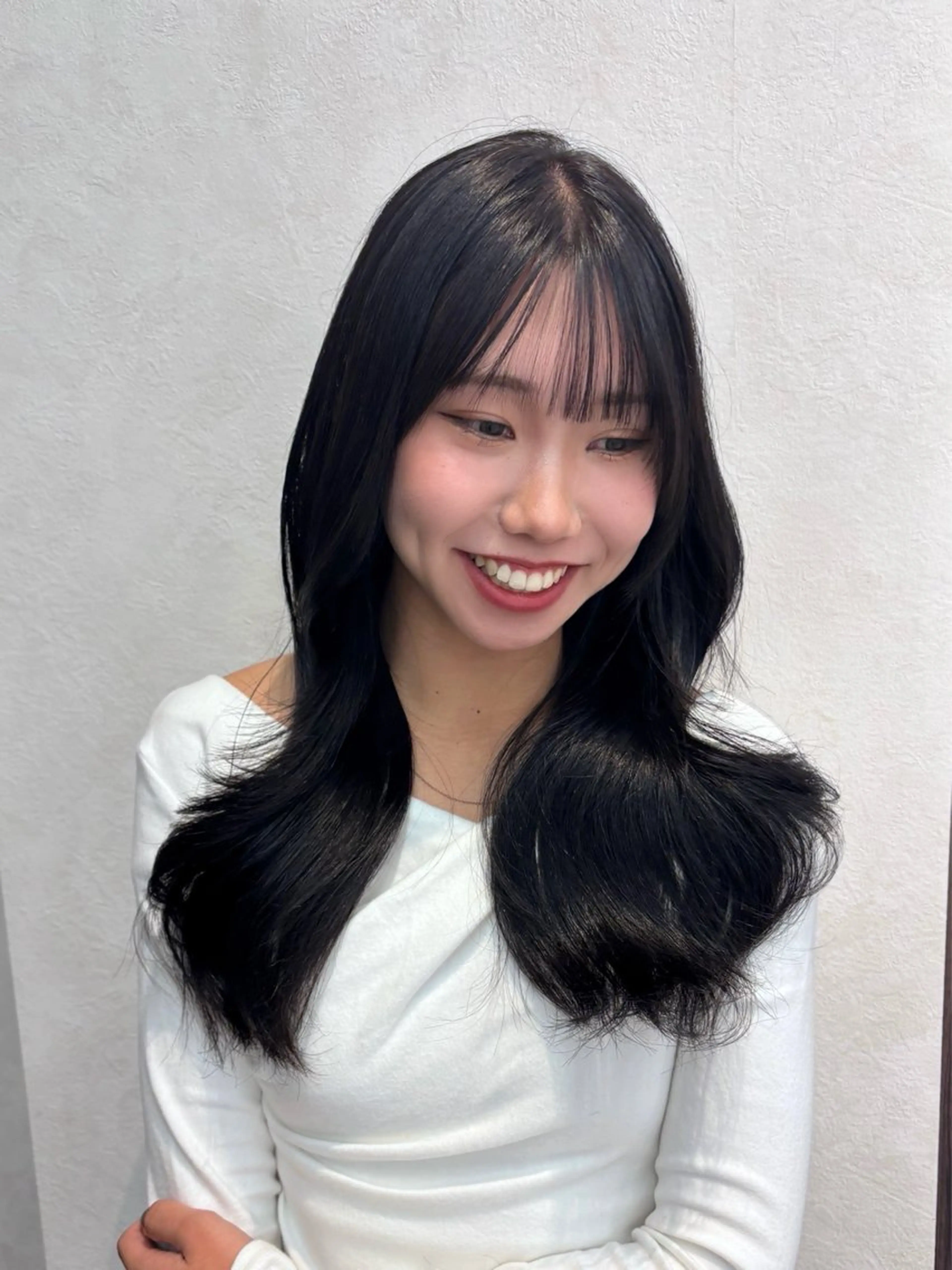 ロング ふんわり透け感カラー ☁🫧コッシーのヘアスタイル