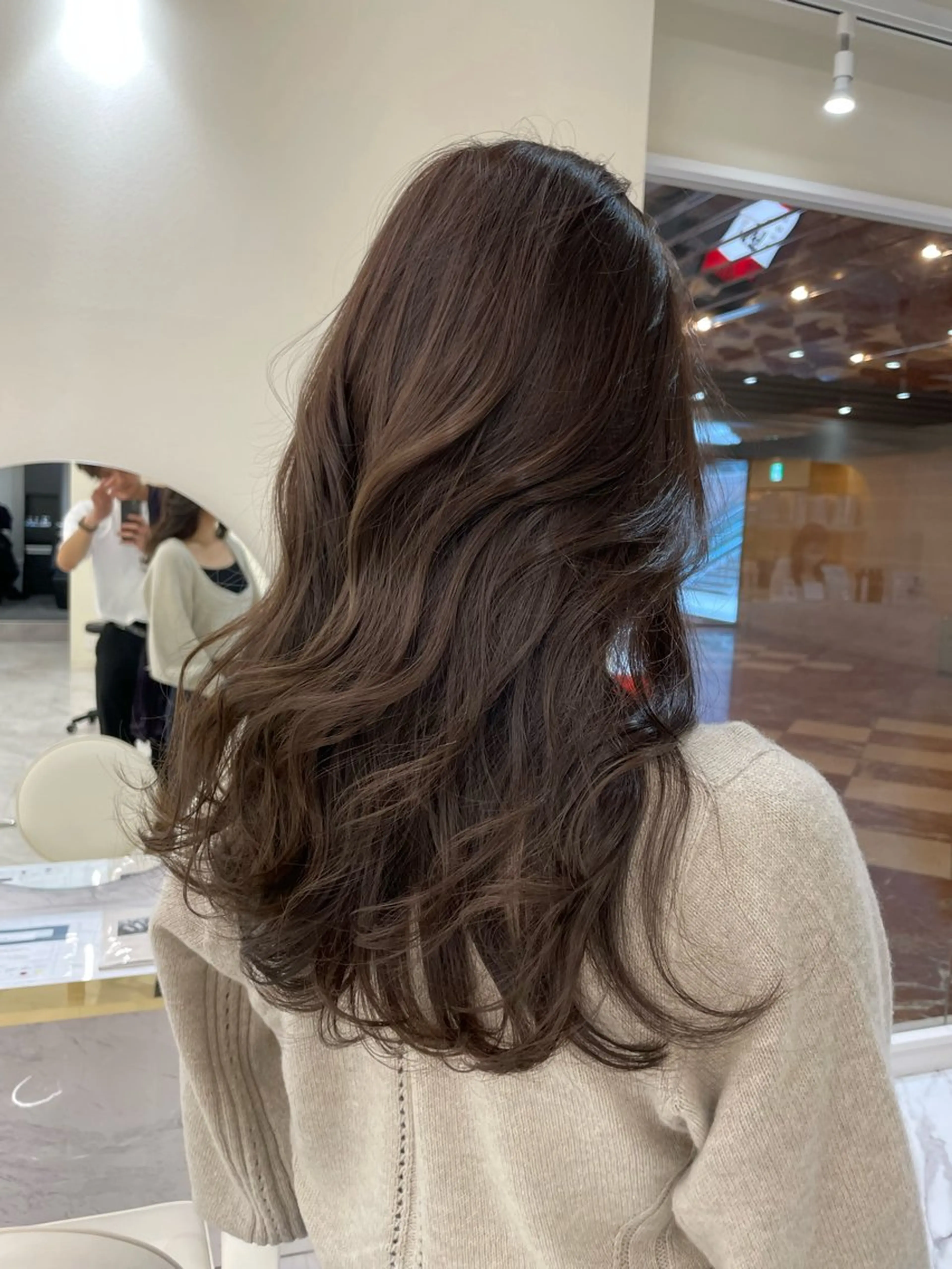 セミロング カラー ヘアアレンジ ブラウンカラー 透明感カラー くすみブラウン 髪質改善支持率 NO.1🌹松野力也のヘアスタイル