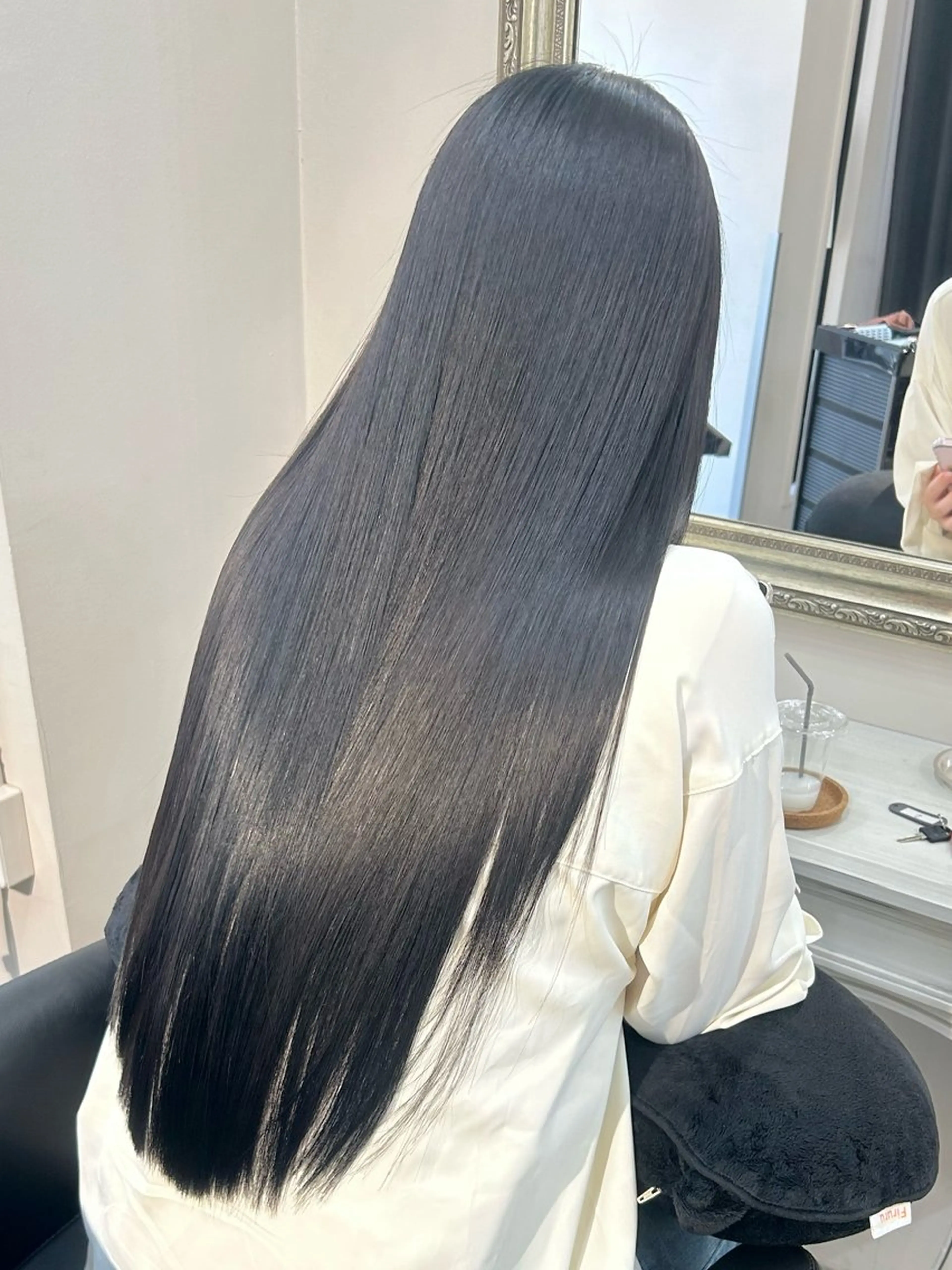 ロング カット 縮毛矯正 トリートメント ✨10000円以内で 叶う艶髪✨のヘアスタイル