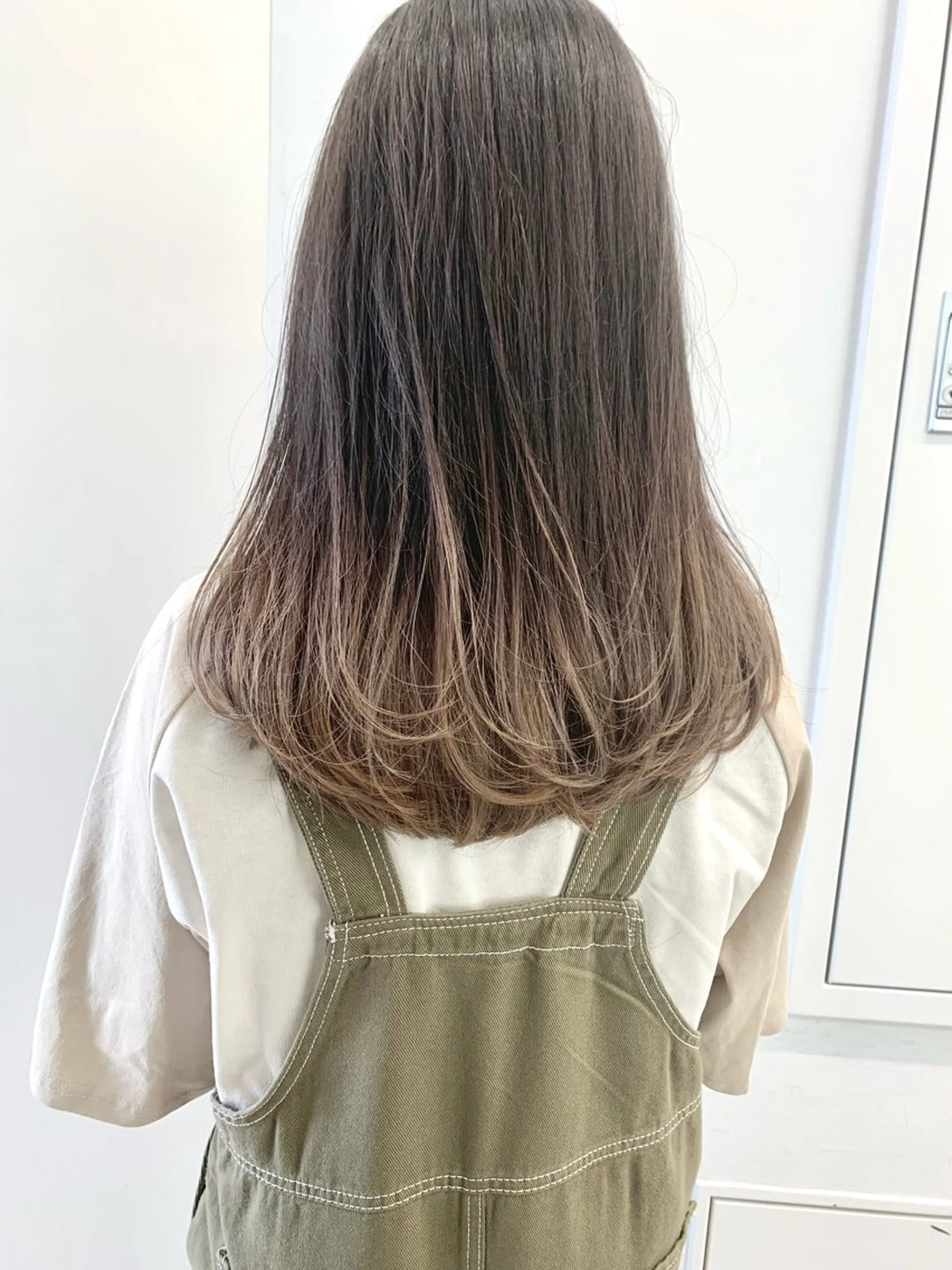 ミディアム カラー ブリーチ グラデーションカラー ヘアカラー トリートメント ✨無料！カット モデル募集✨夕貴のヘアスタイル