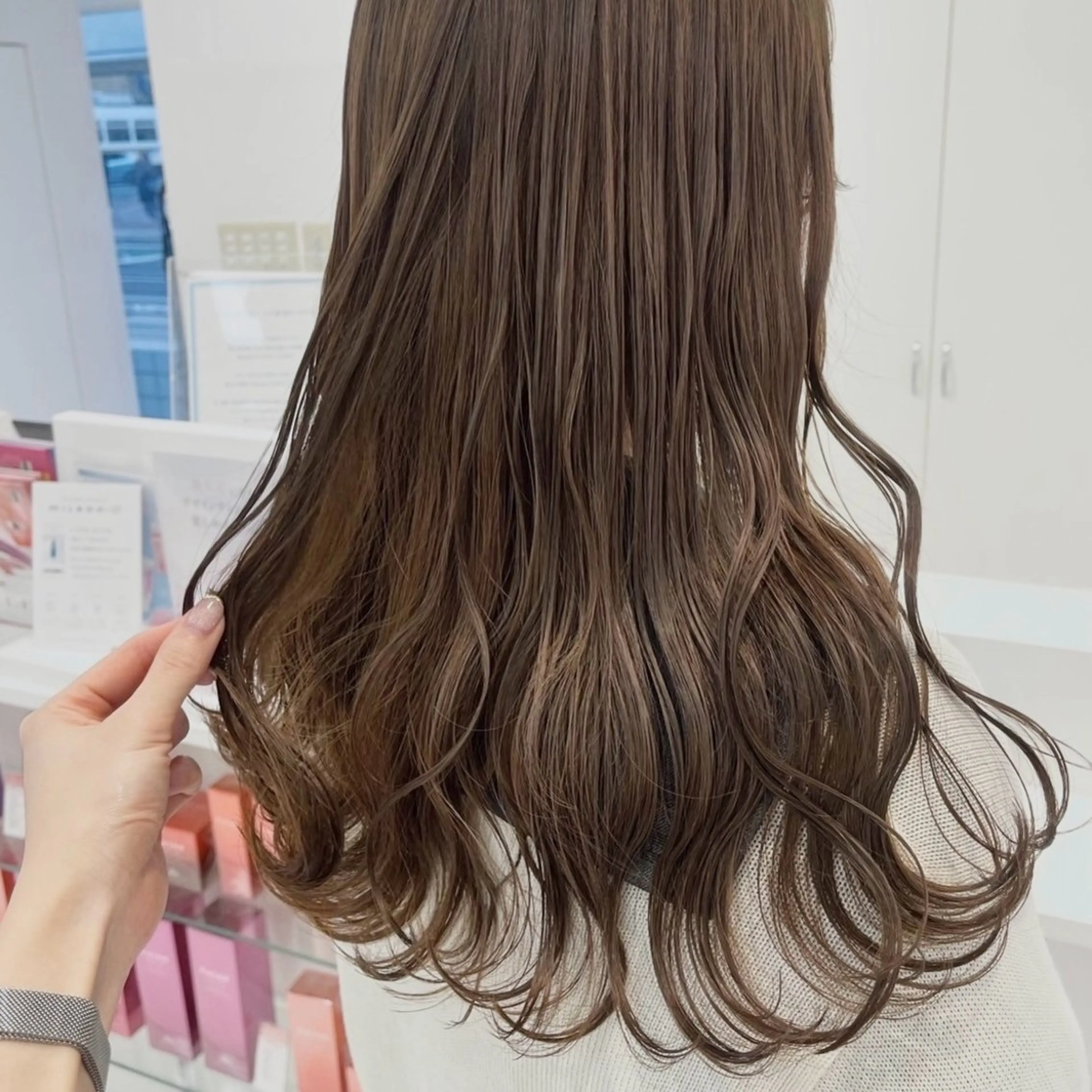 ロング カラー ロング カット ヘアカラー トリートメント ParveMix 🐾鳥取彩花のヘアスタイル