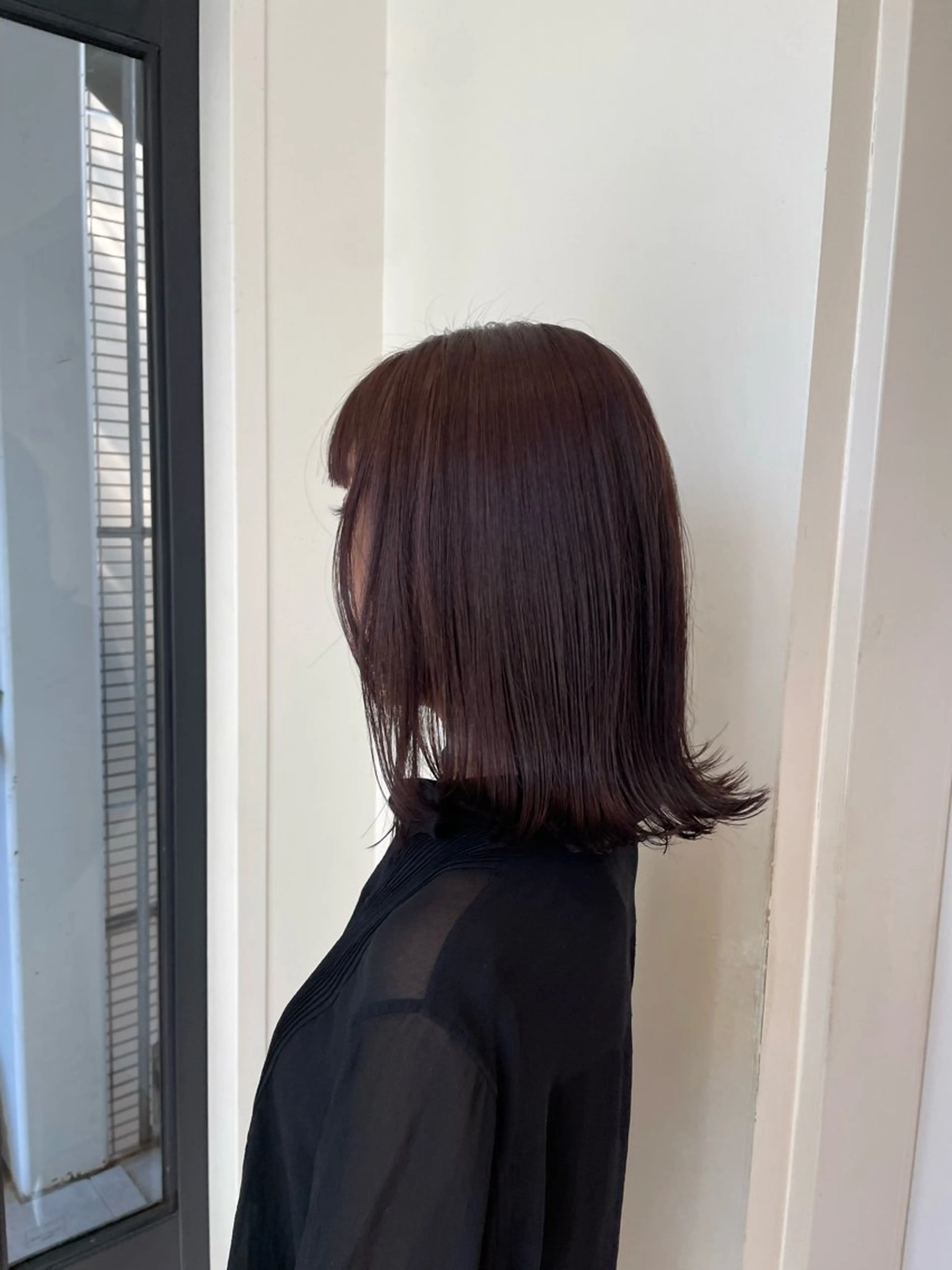 ミディアム カラー パーマ ミディアムパーマ 外ハネヘア 森山 陽菜のヘアスタイル