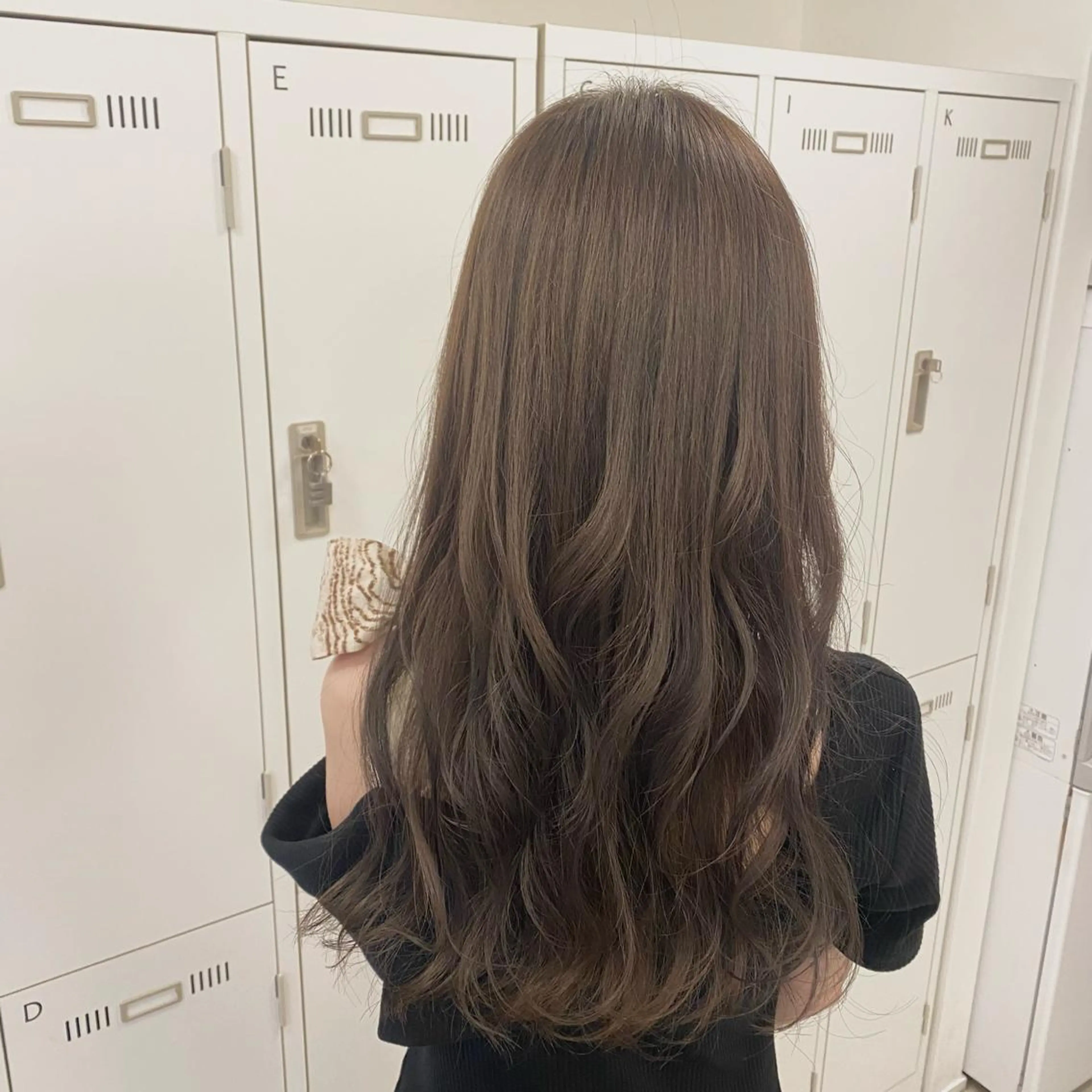 ロング カラー カット ヘアカラー トリートメント YUNA ユウナのヘアスタイル