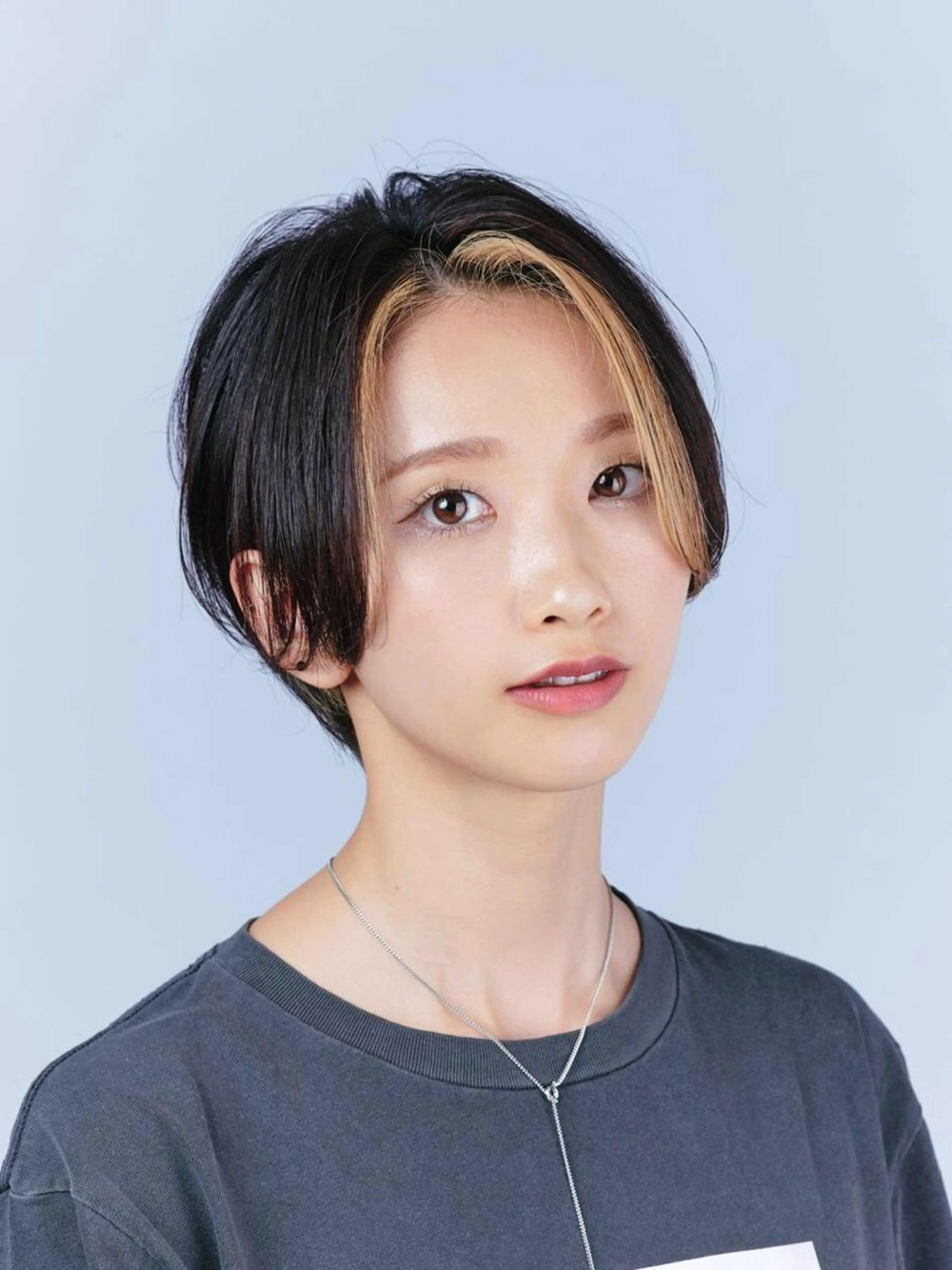 ショート カラー 丸みショート ボブ ショートヘア 小顔カット 縮毛矯正 越谷の 髪質改善師✨のヘアスタイル