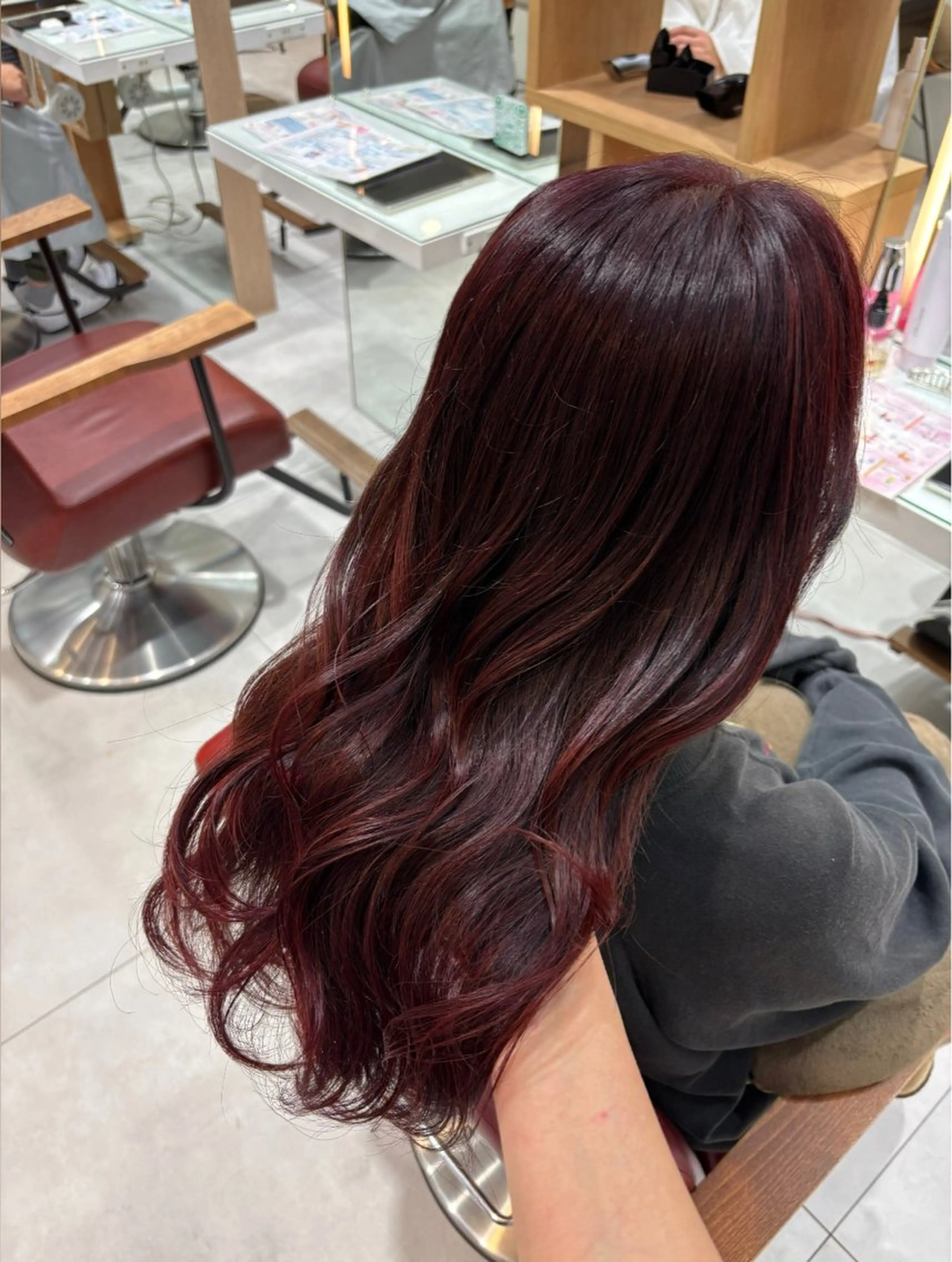 カラー ボルドーカラー 艶カラー/アレンジ 💟すなおのヘアスタイル