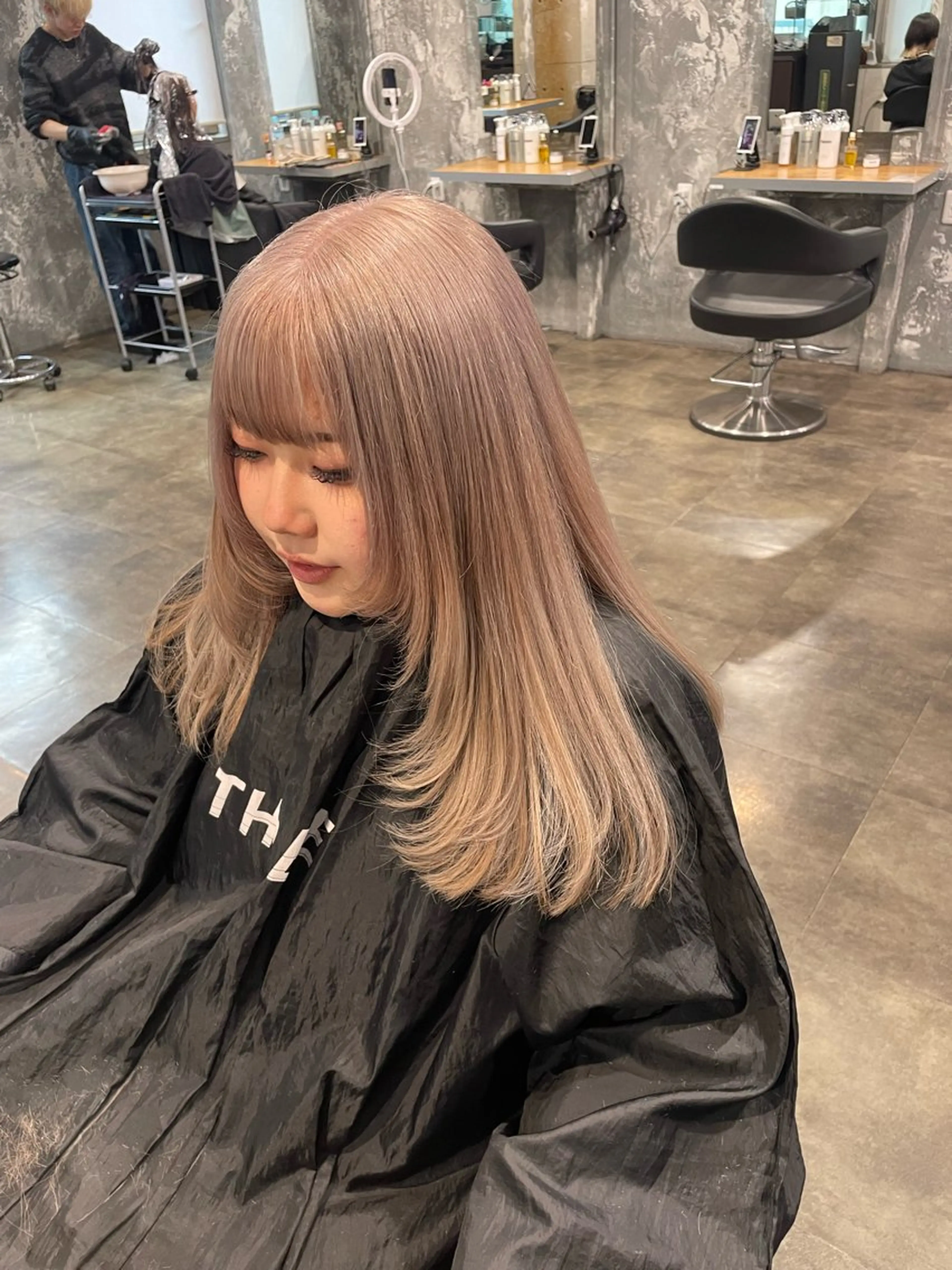 ロング ハイトーンブロンド 横浜💞ミオのヘアスタイル