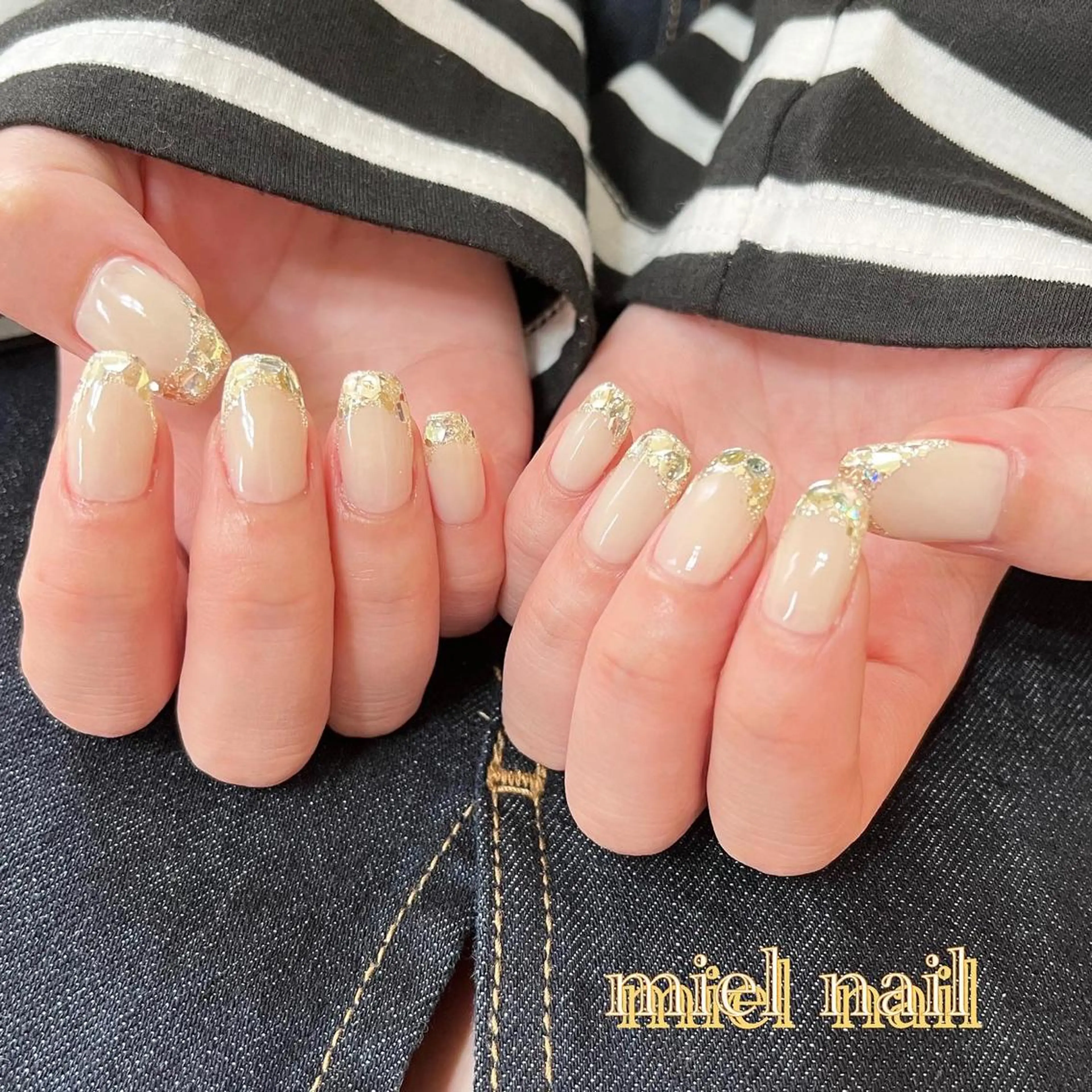 ネイル フレンチネイル キラキラネイル 持ち込み スクエアネイル 夏ネイル ハンドネイル miel nailのネイルデザイン