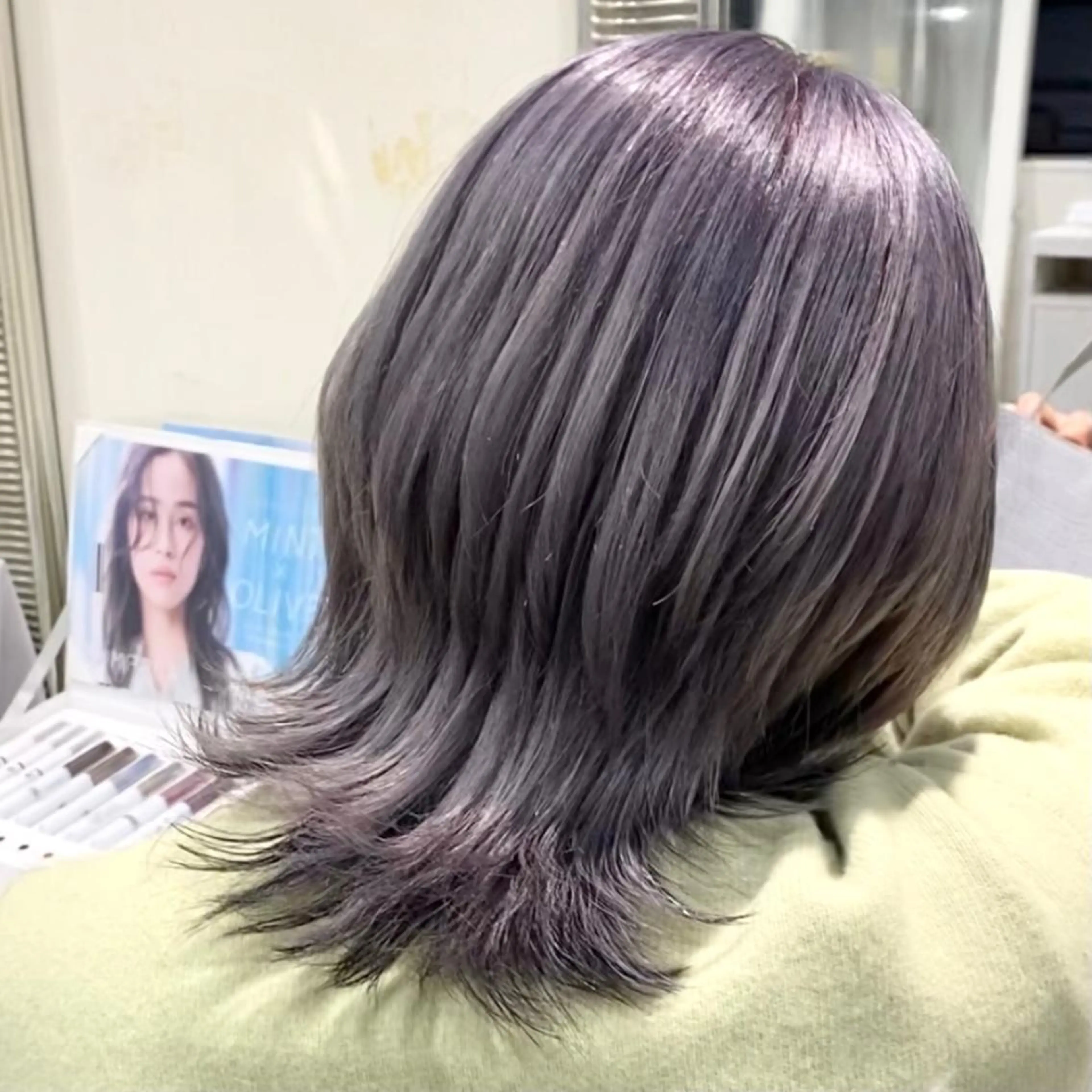 ショート カラー ハンサムショート グレージュ ハイライトカラー シルバー ボブ ✨BASSA 【高田馬場】✨のヘアスタイル