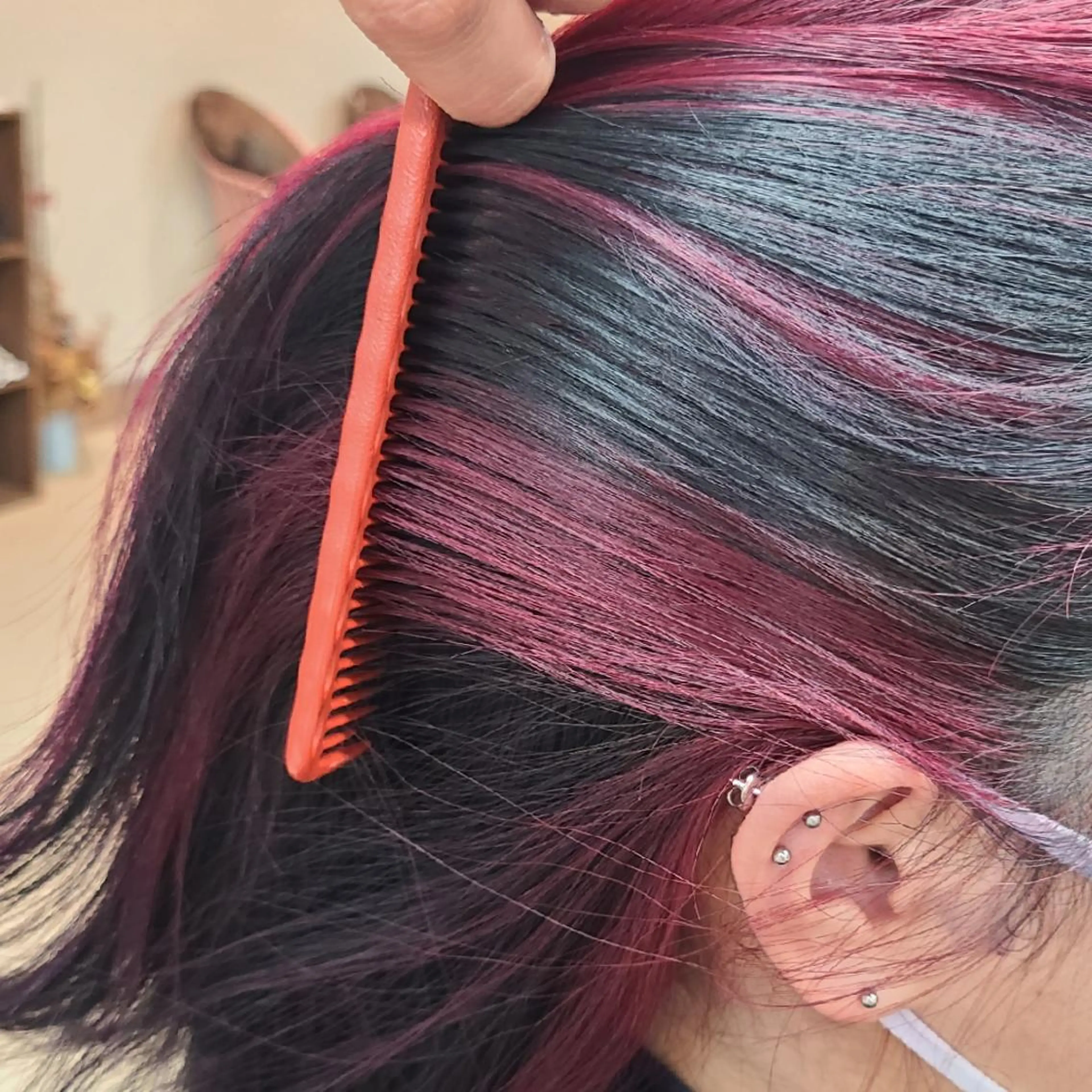 ミディアム カラー デザインカラー 西田 理沙のヘアスタイル