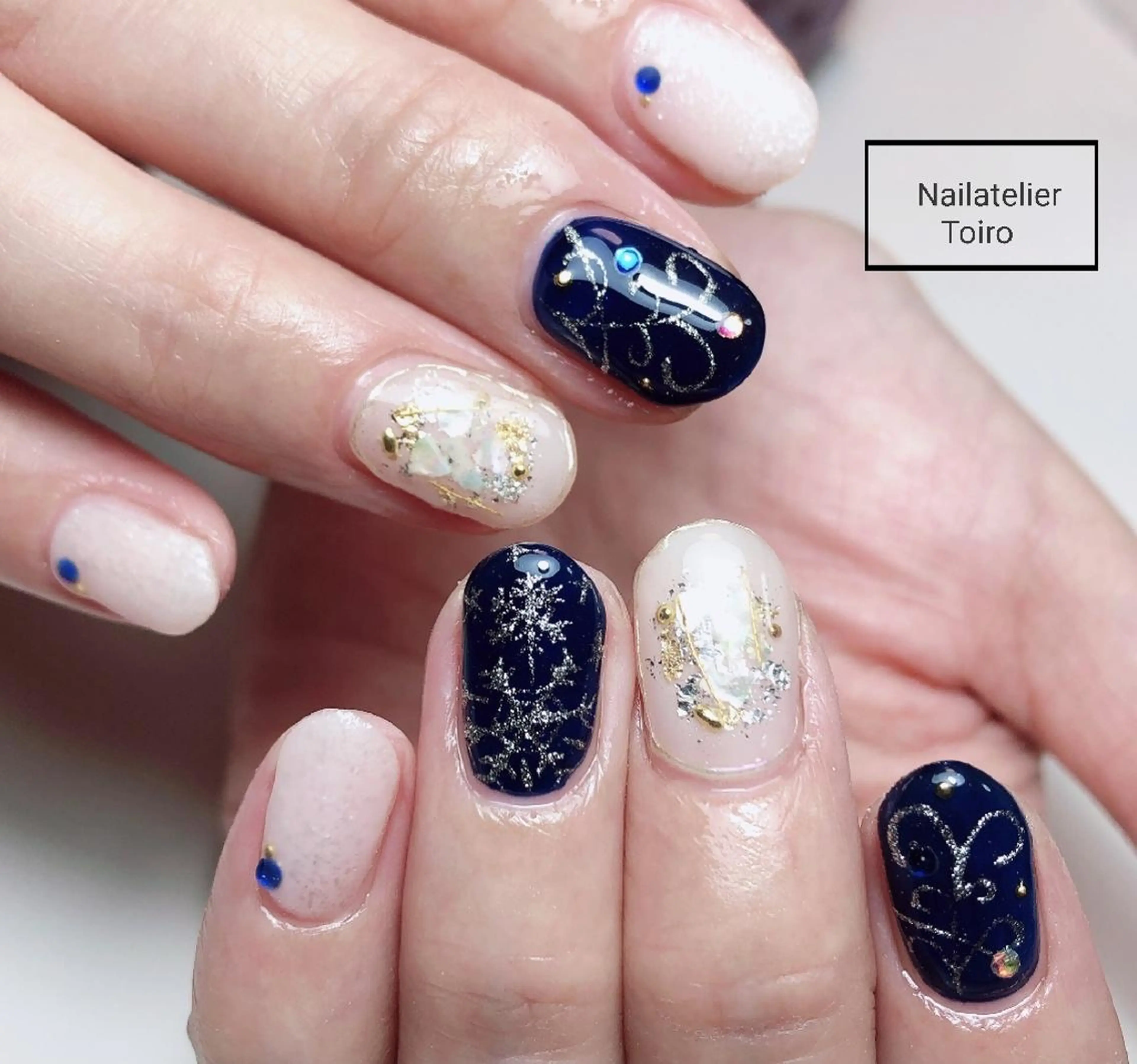 ショート ネイル ネイビー 冬ネイル ☺︎山部 志麻☺︎のネイルデザイン