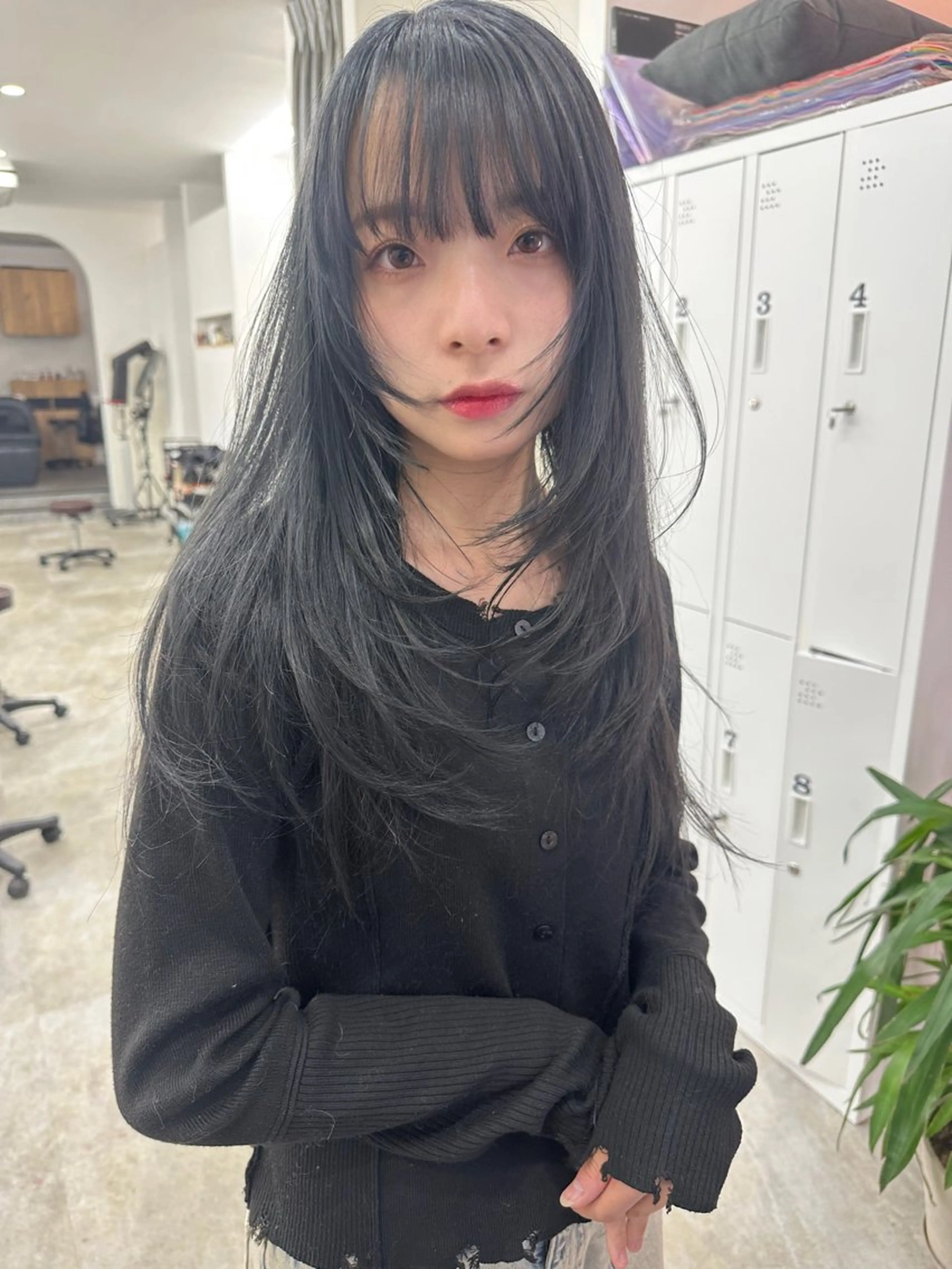 セミロング カラー ダークグレー ダークグレージュ グレージュ レイヤーカット カット レイヤー/ウルフ/ ハッシュカット/ダイのヘアスタイル