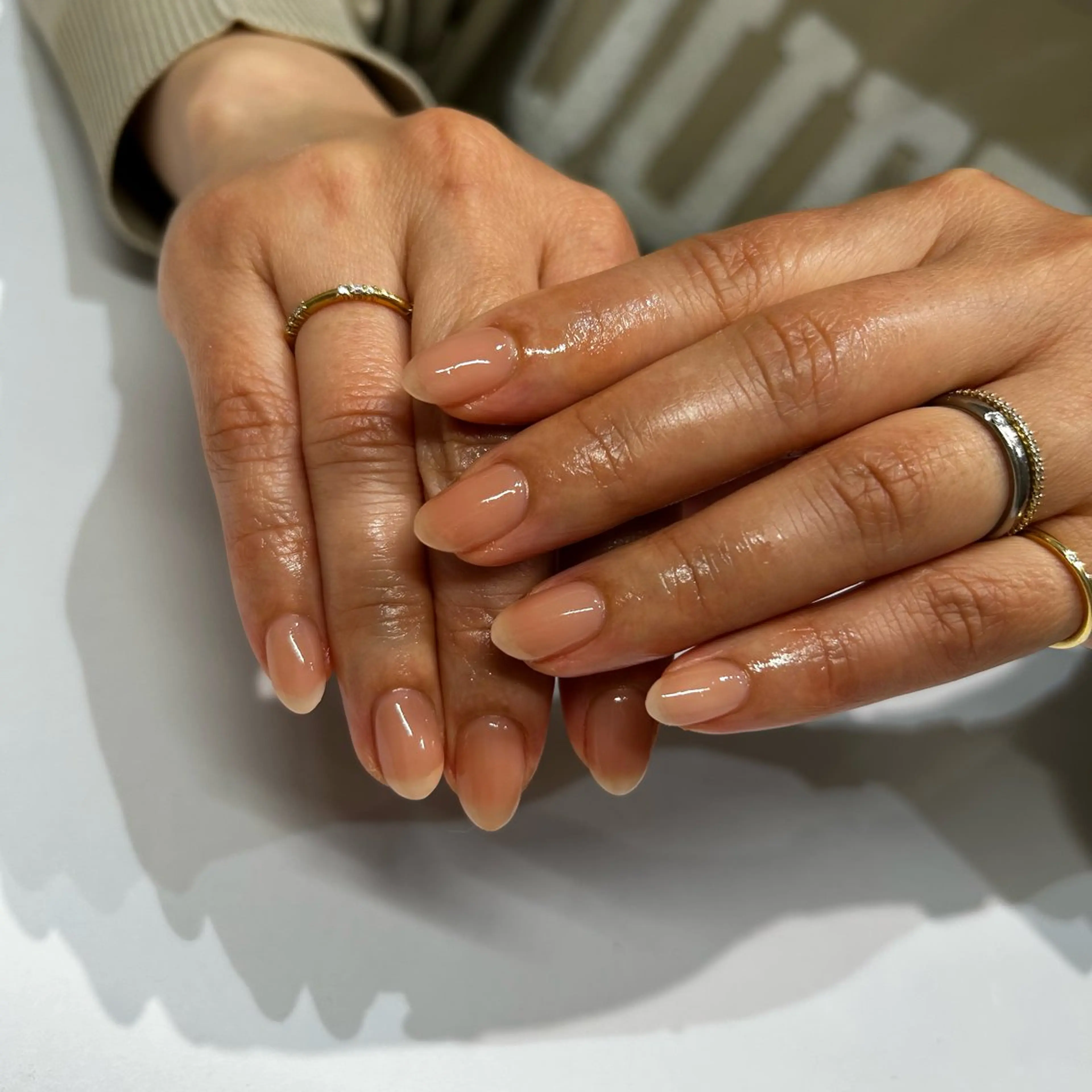 ネイル ニュアンスネイル ワンカラーネイル シンプルネイル ハンドネイル nail&care salon soa所属・soa/美容液ケアで 自爪を育てるネイルのネイルデザイン