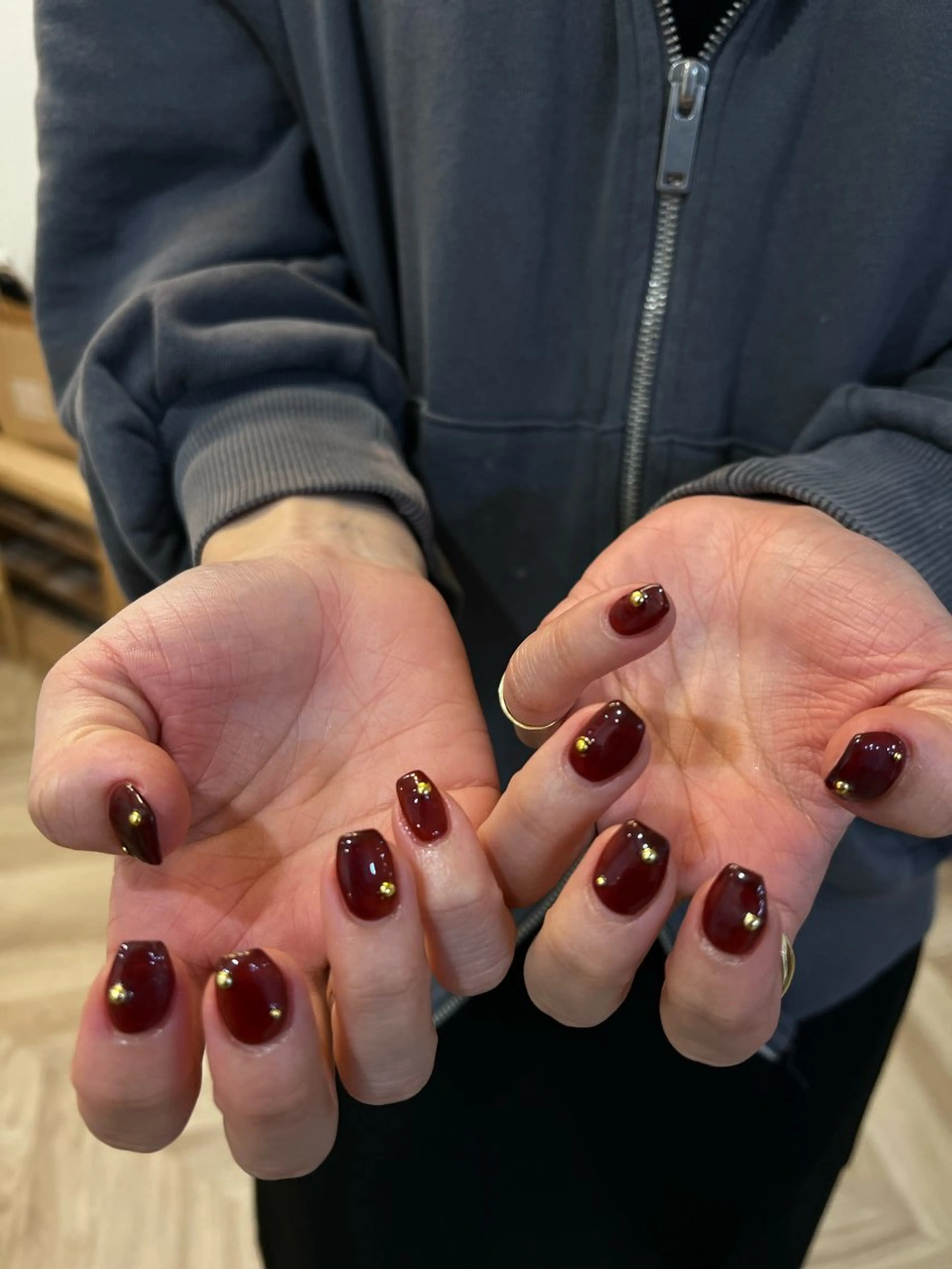 ネイル ハンドネイル フットネイル ハンドケア Nes.Nail所属・Miyagi Asamiのネイルデザイン