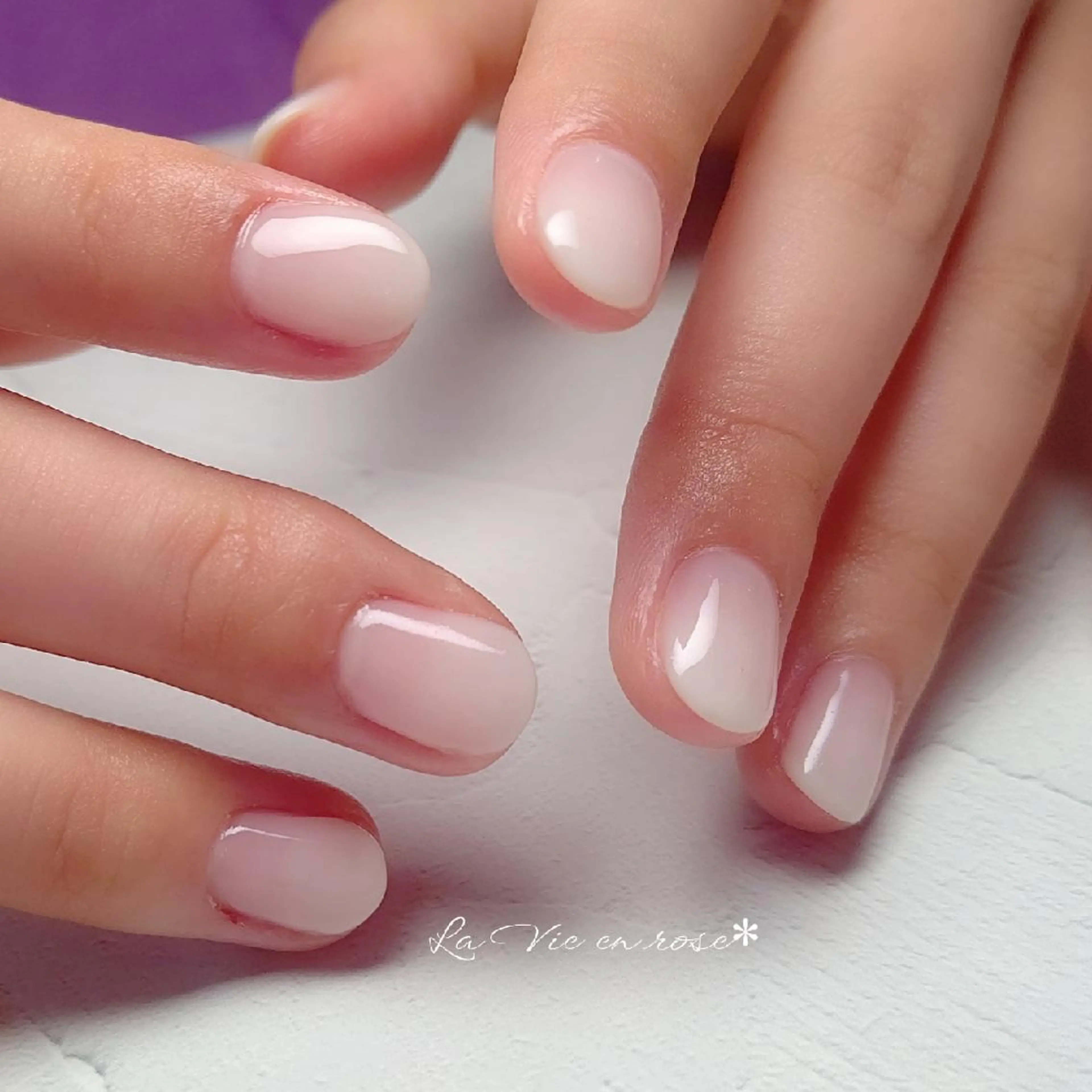 ショート ラヴィアン ローズのネイルデザイン